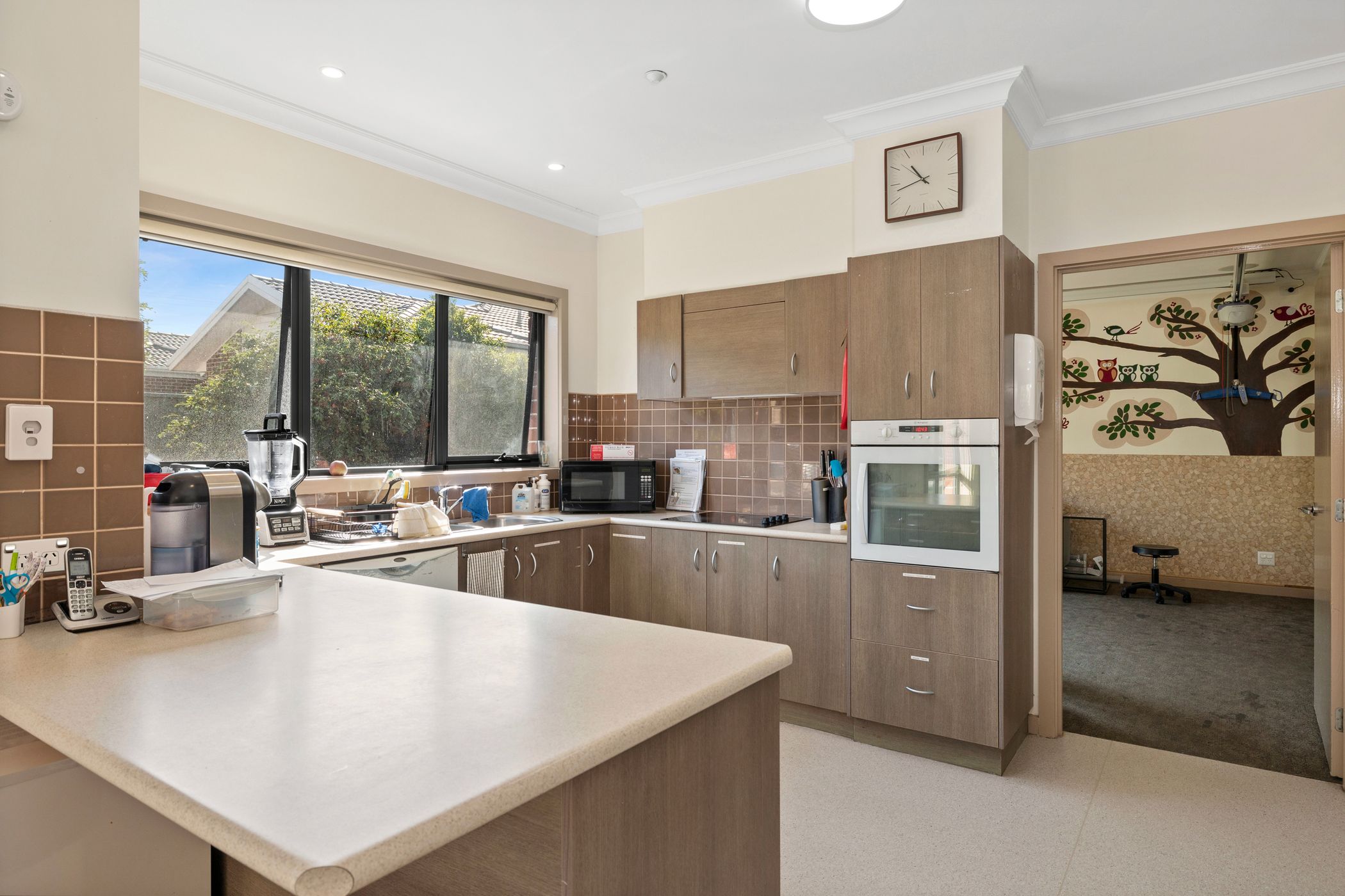 Group home in Hamlyn Heights with High Physical Support features — Home image 4