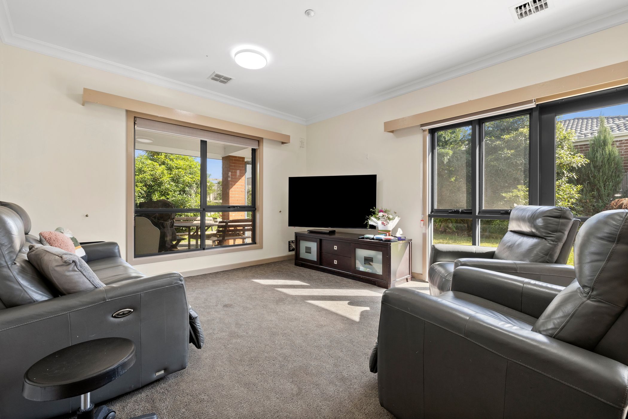 Group home in Hamlyn Heights with High Physical Support features — Home image 5