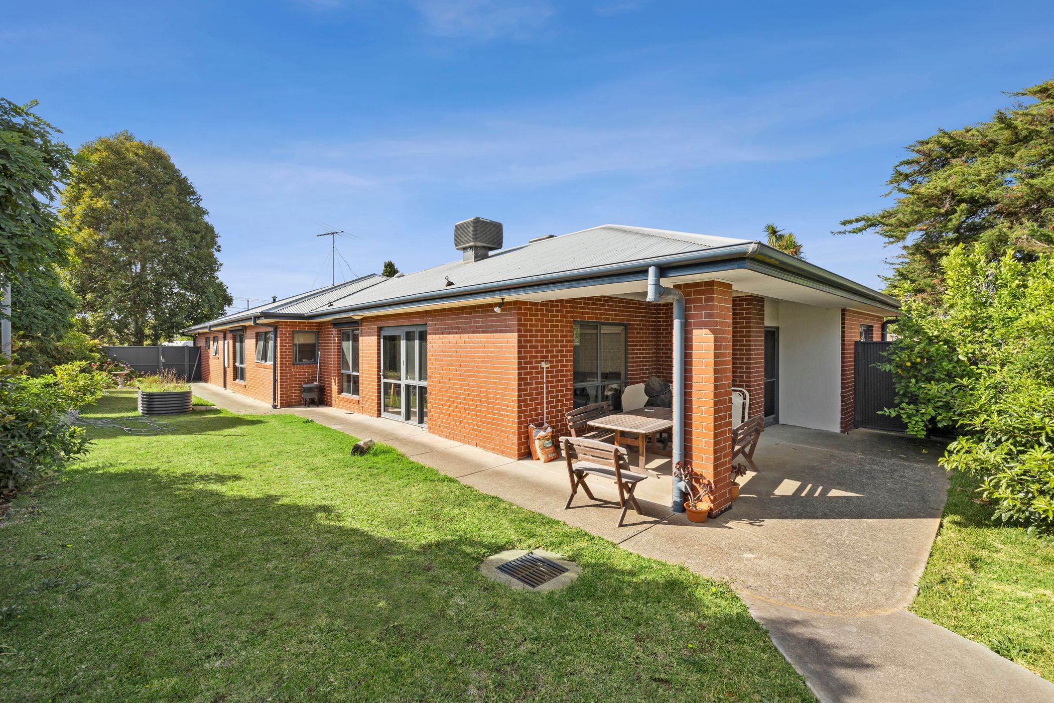 Group home in Hamlyn Heights with High Physical Support features — Home image 7