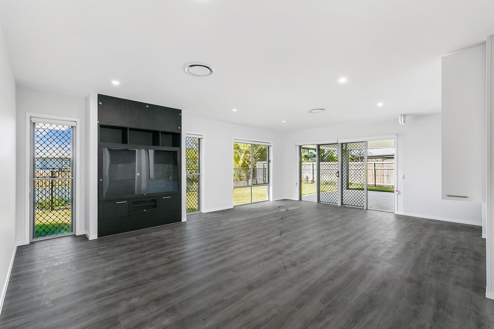 New Robust Home in Moreton Bay — Home image 9