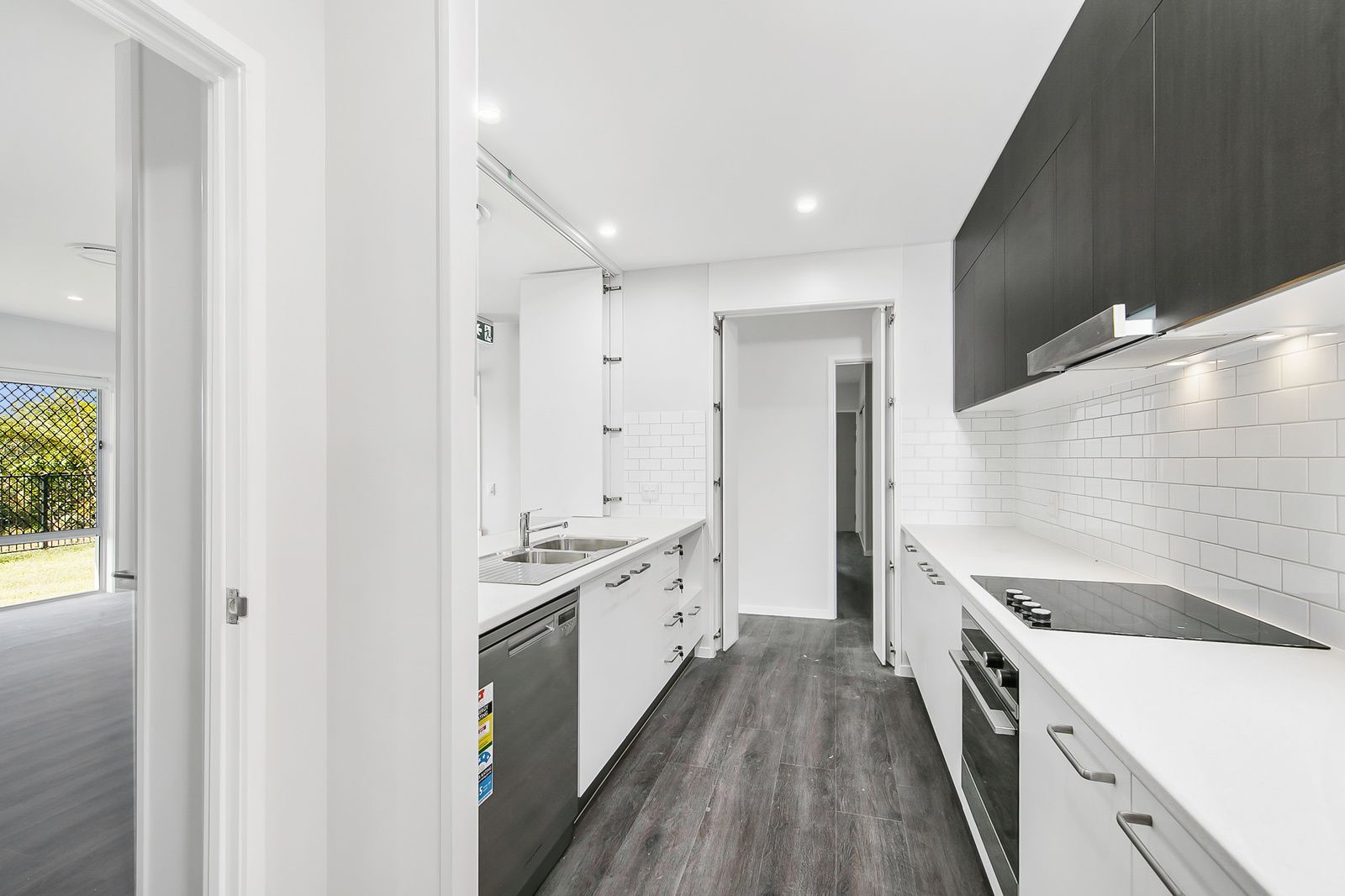 New Robust Home in Moreton Bay — Home image 6
