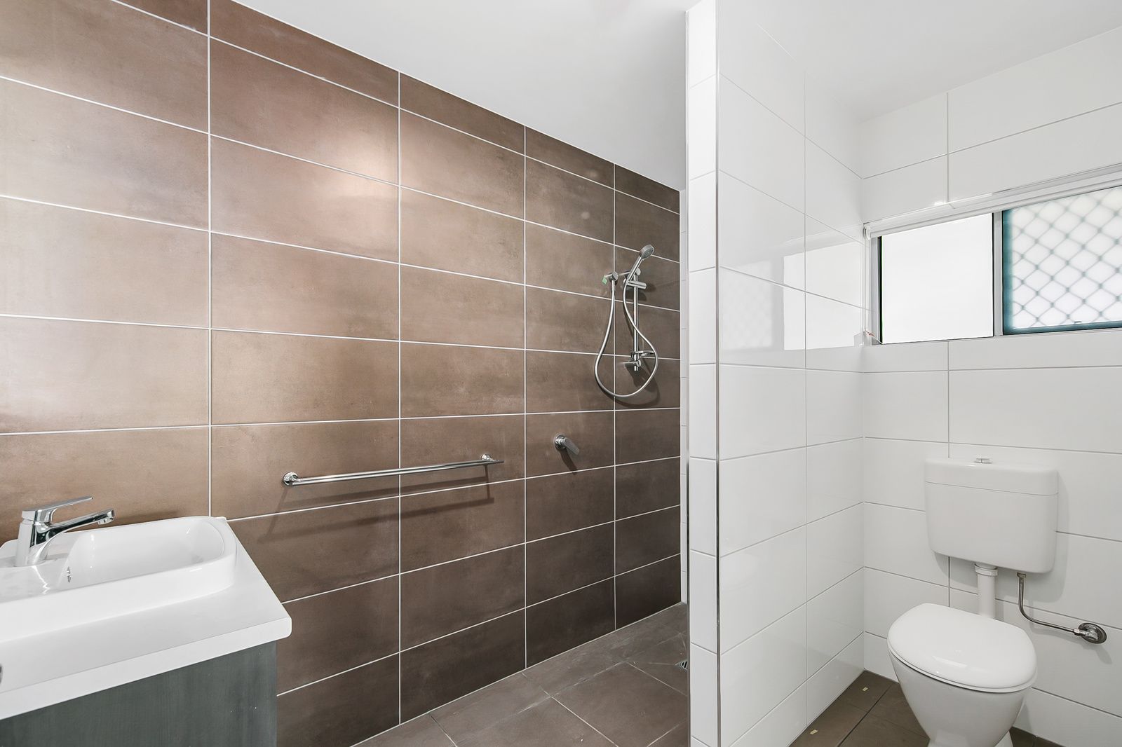 New Robust Home in Moreton Bay — Home image 9