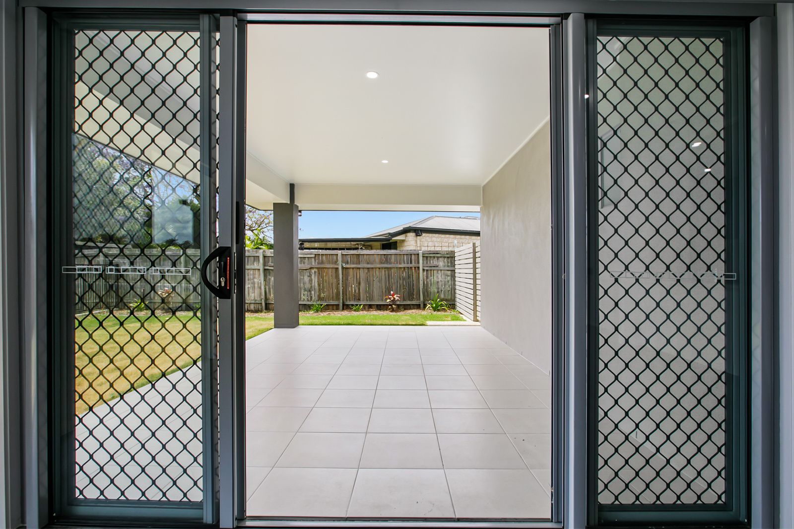 New Robust Home in Moreton Bay — Home image 11
