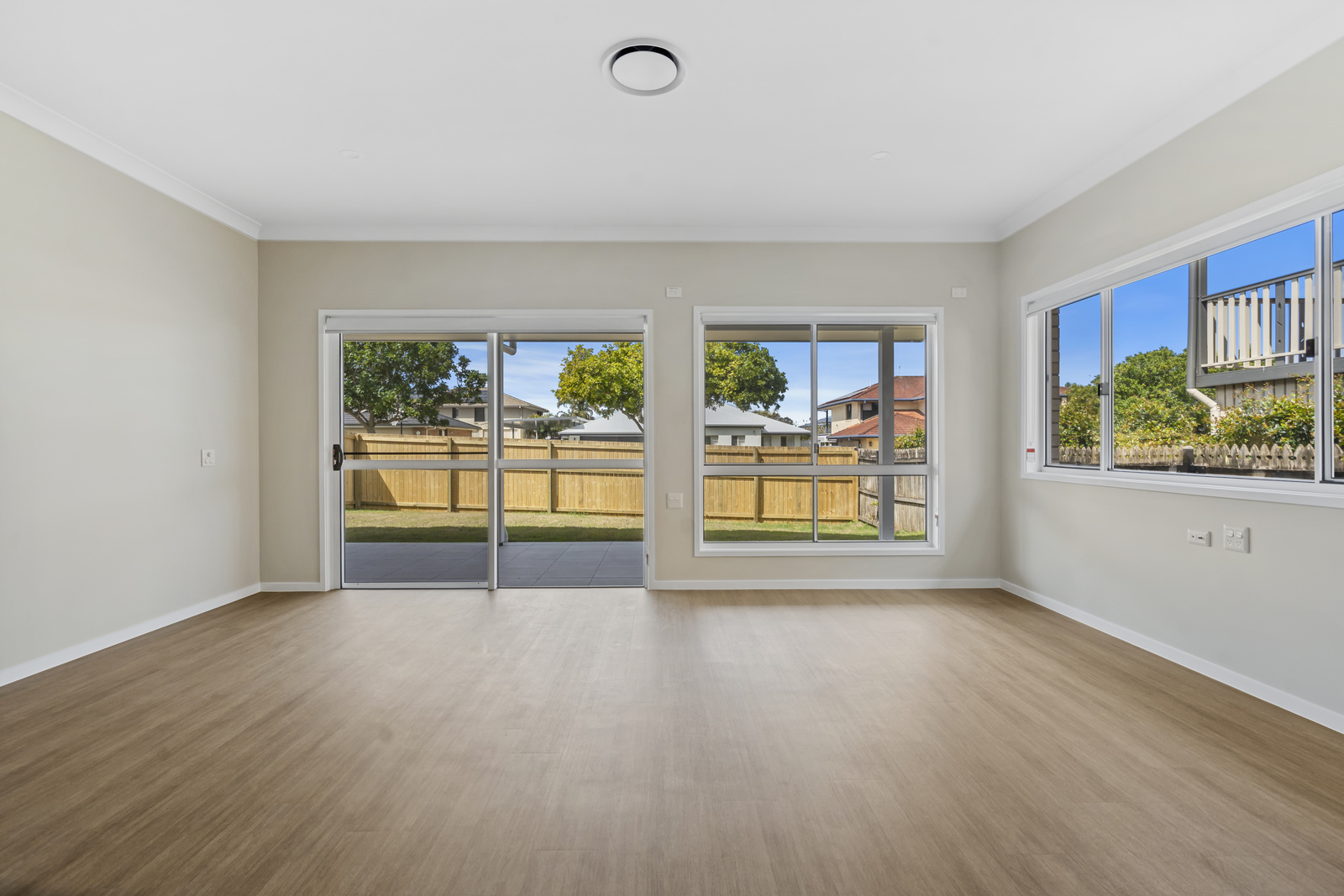 REDLAND BAY, QLD – HIGH PHYSICAL SUPPORT — Home image 8