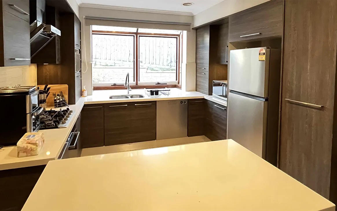Beautiful Accessible SIL Home in Doncaster — Home image 4