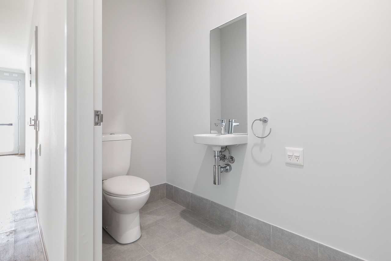 Furnished 3-Bedroom Hybrid SDA Available Now in Eglinton — Home image 3