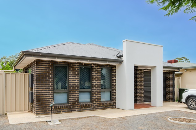 House available for 2 participants — Floorplan 1