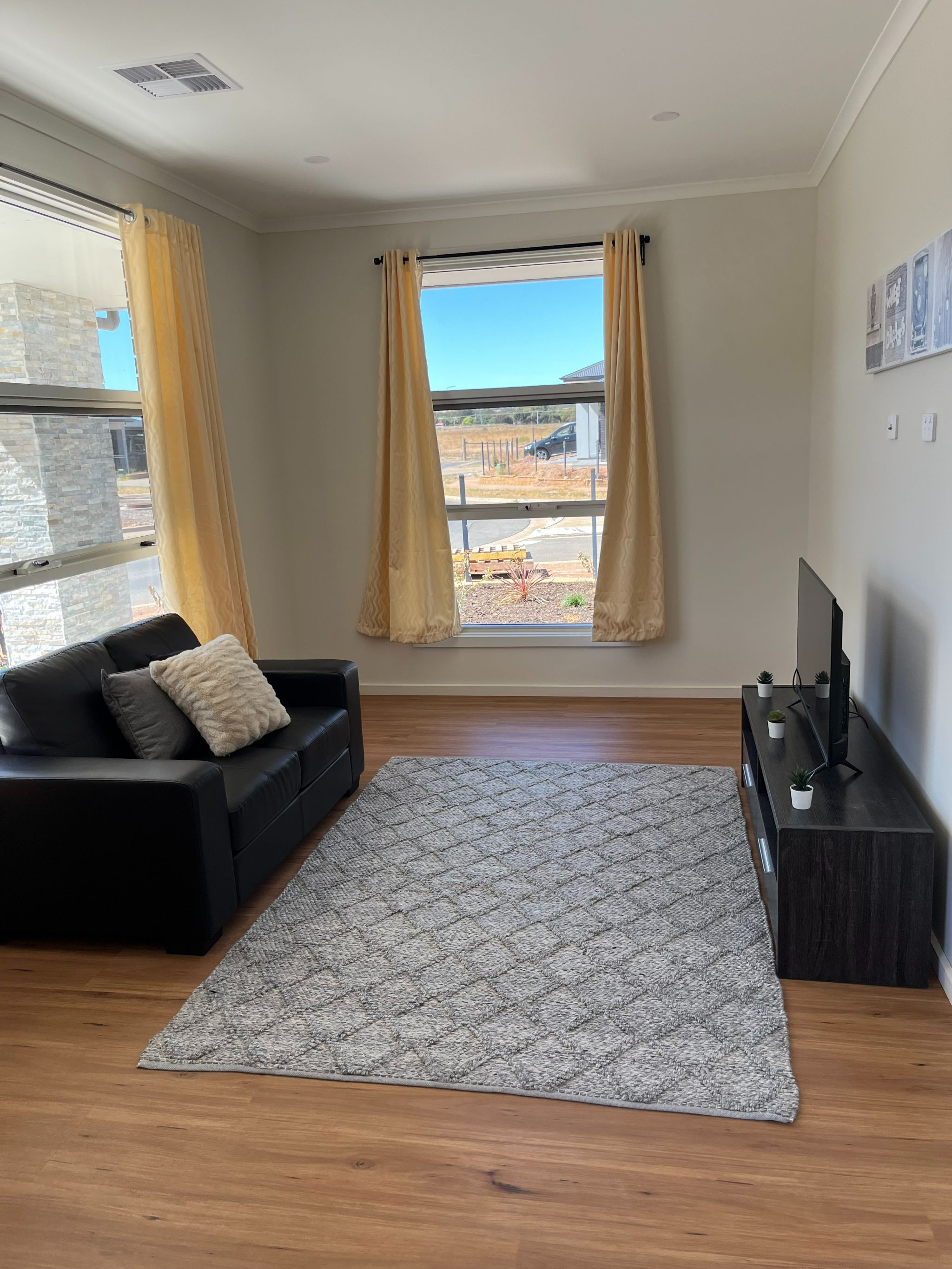 Brand New SIL Home - Munno Para SA 5115 — Home image 2