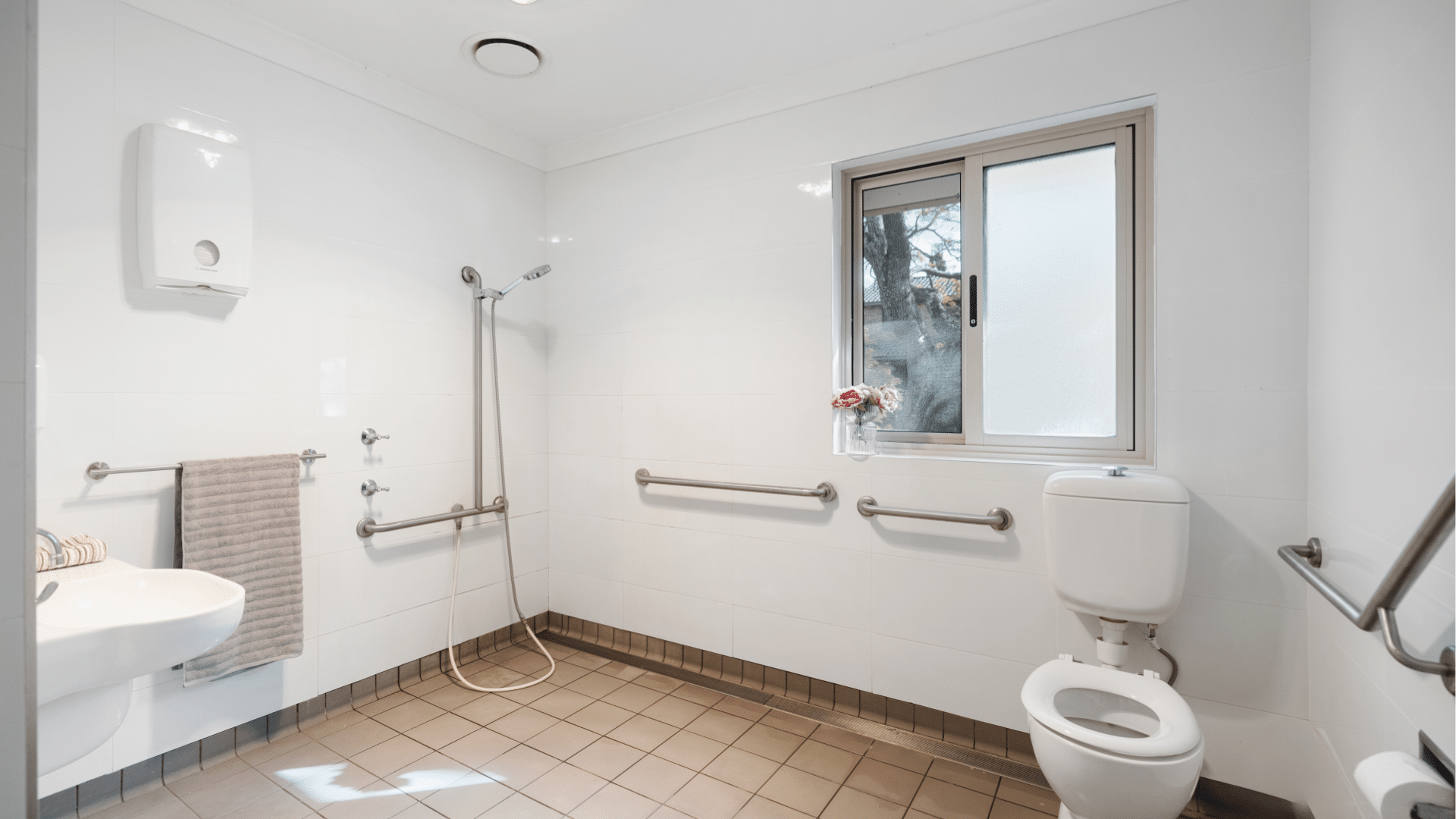 Eastwood — Home image 5