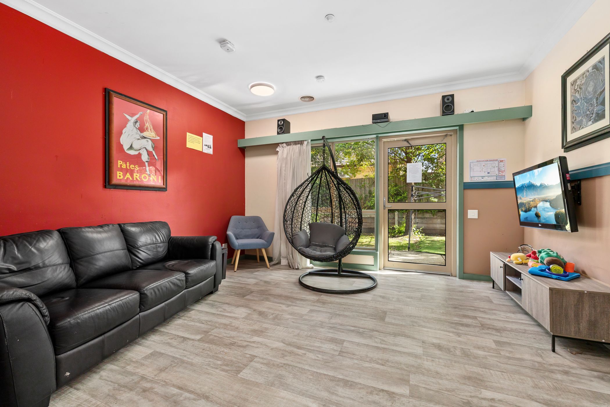 Modern and homely, this gem in Ringwood East is ready for you! — Home image 6