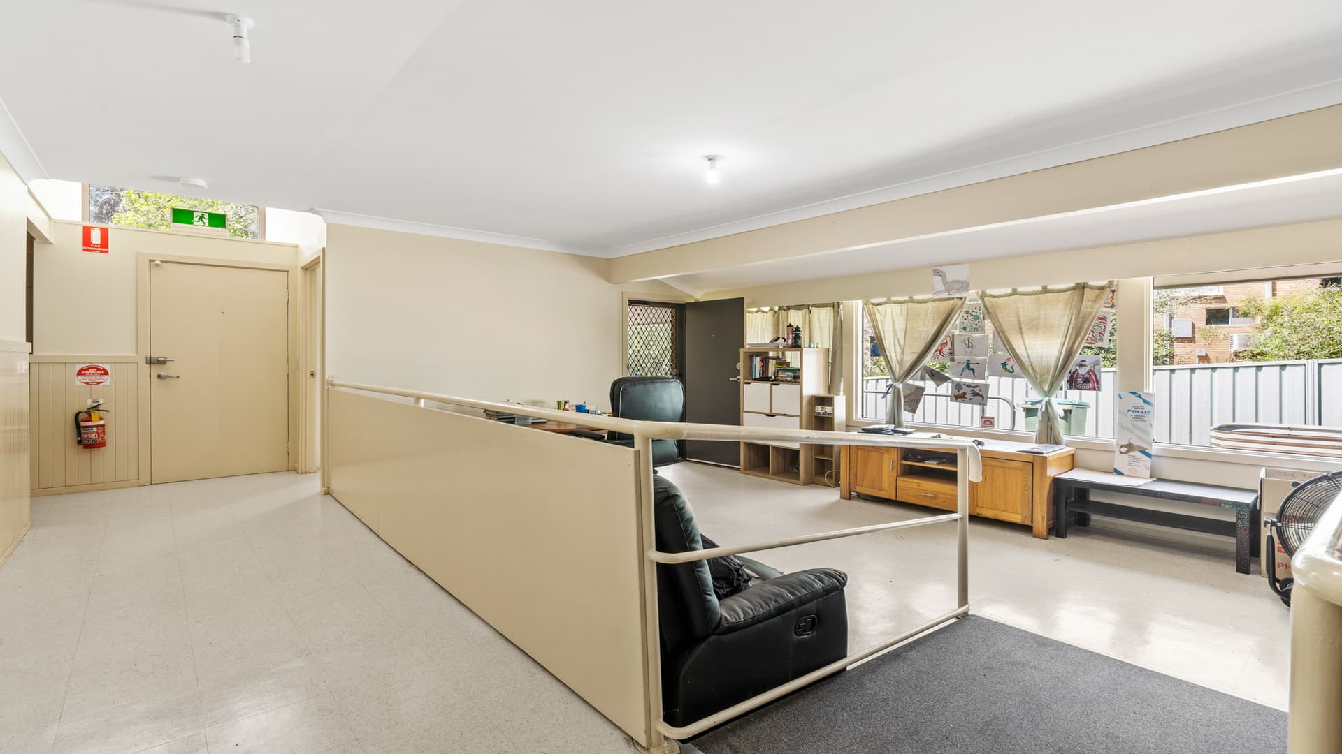 Tranquil home with Supported Independent Living close to the lake in Carey Bay — Home image 5