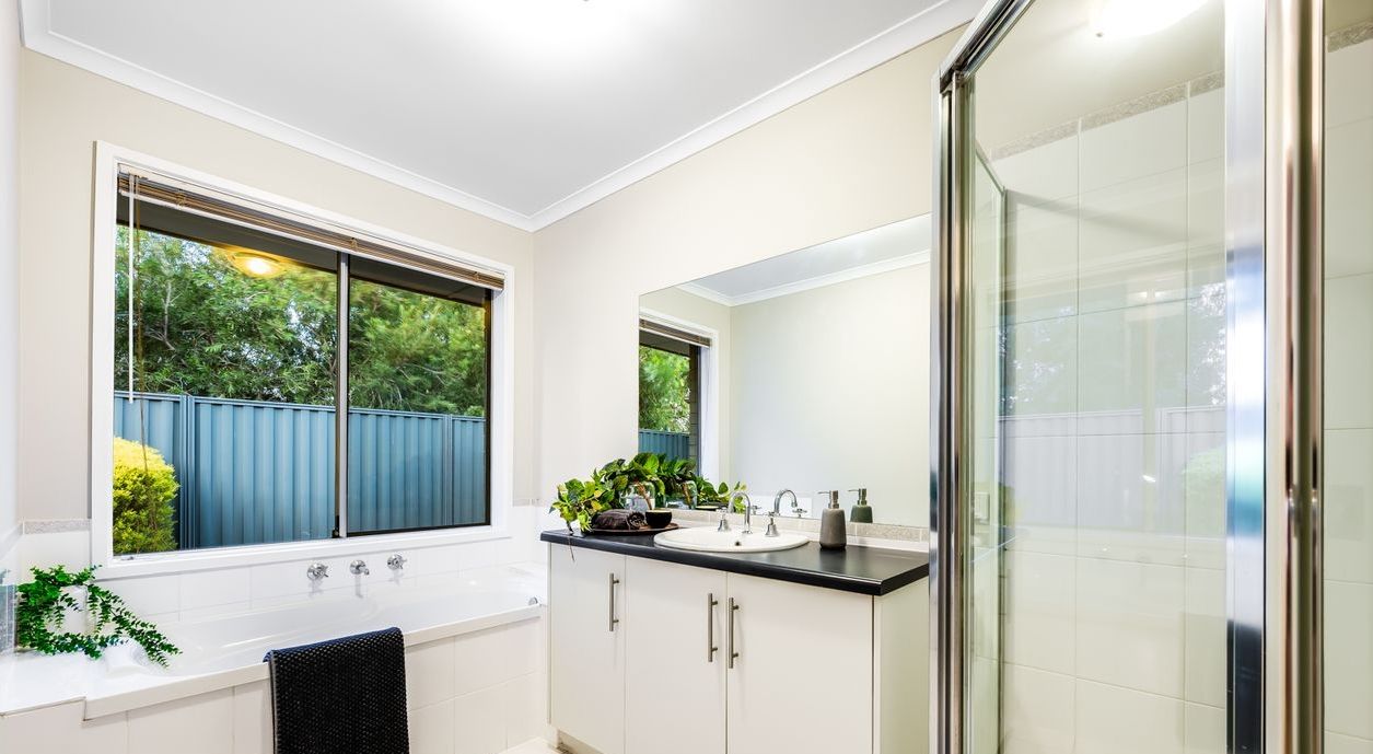 Available NOW - Modern NDIS SIL home. — Home image 3
