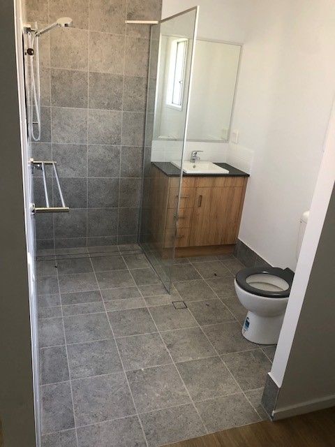 3 BR IL Home with OOA Room – Woodford — Home image 4