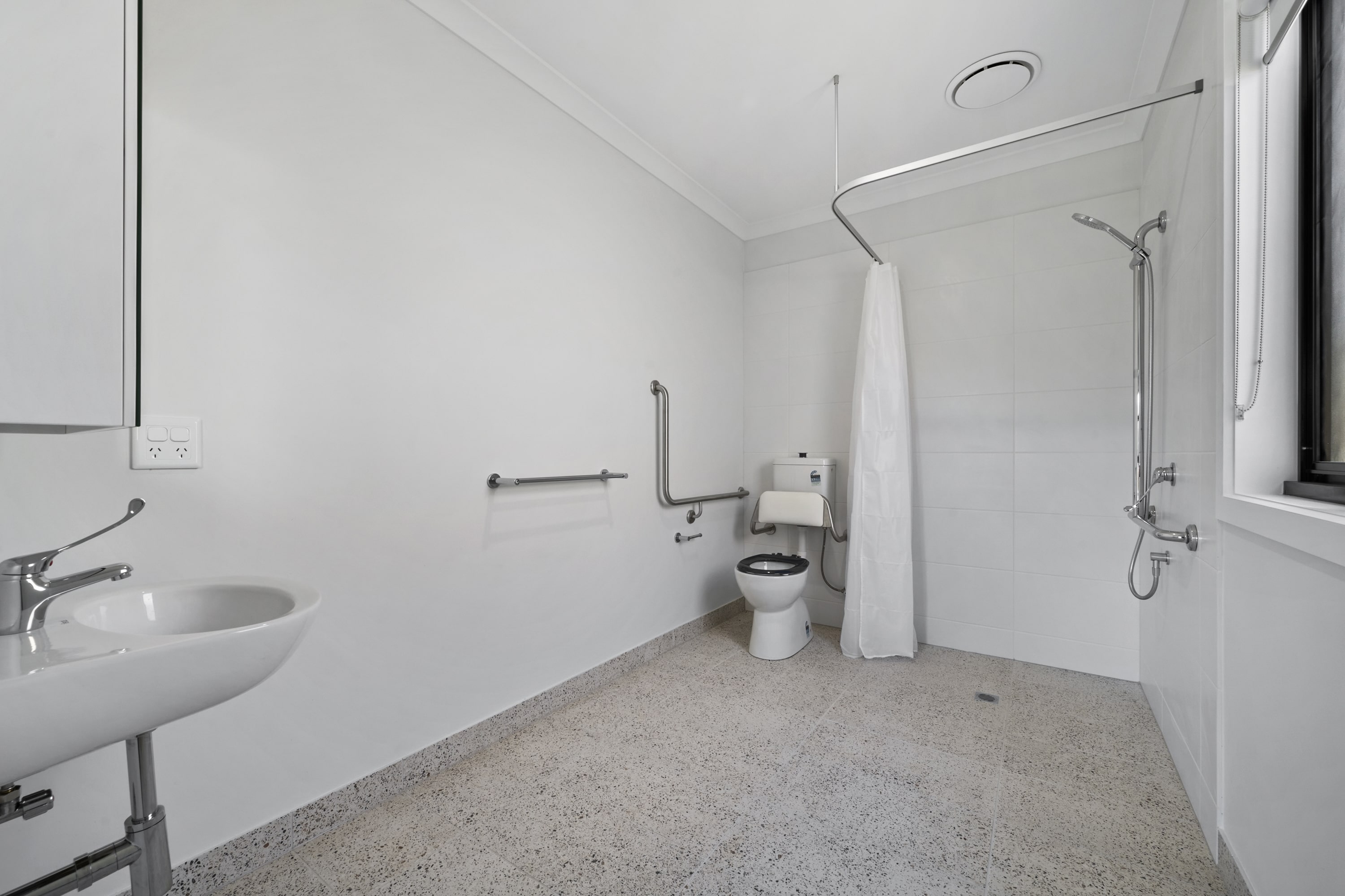 HPS SDA 2 BEDROOM HOUSE AVAILABLE IN Shell Close - CLYDE NORTH — Home image 7