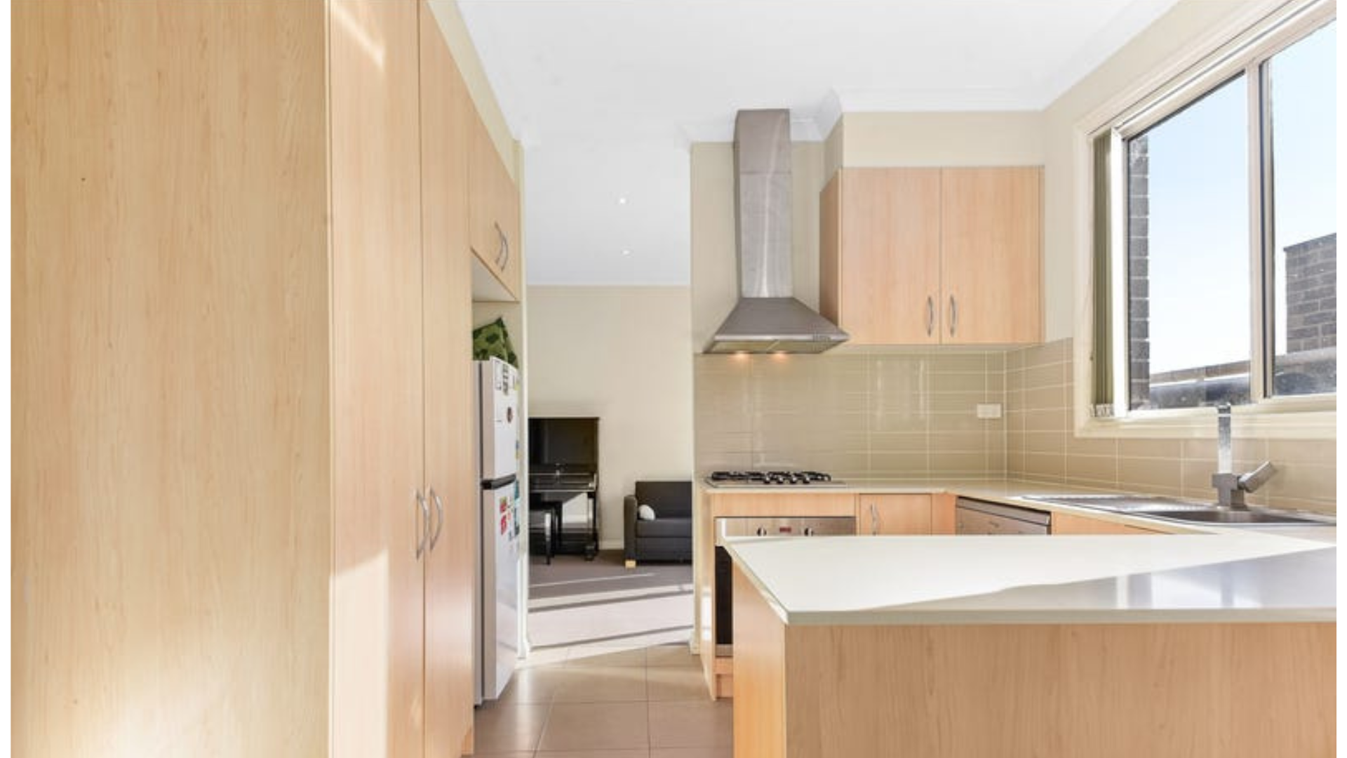 Lovely SIL Home in Dandenong North — Home image 2