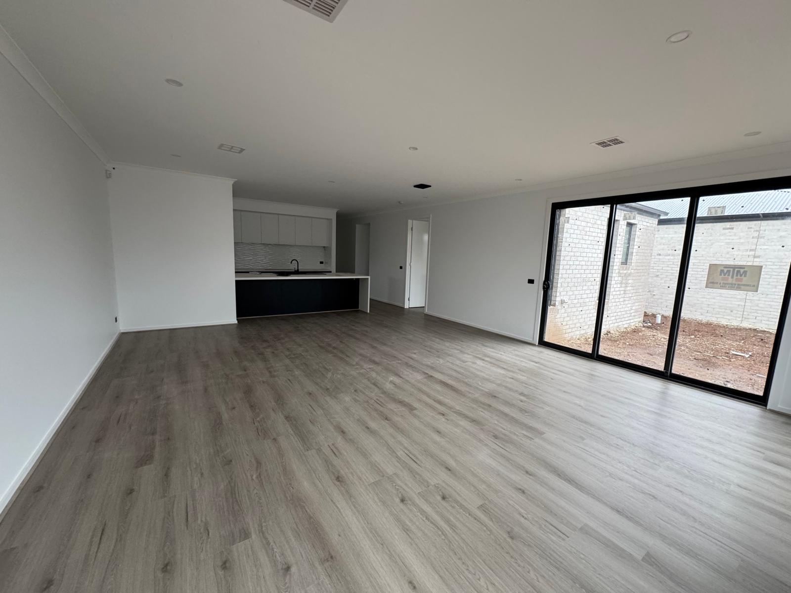 Brand New-Fraser Rise SIL House — Home image 2