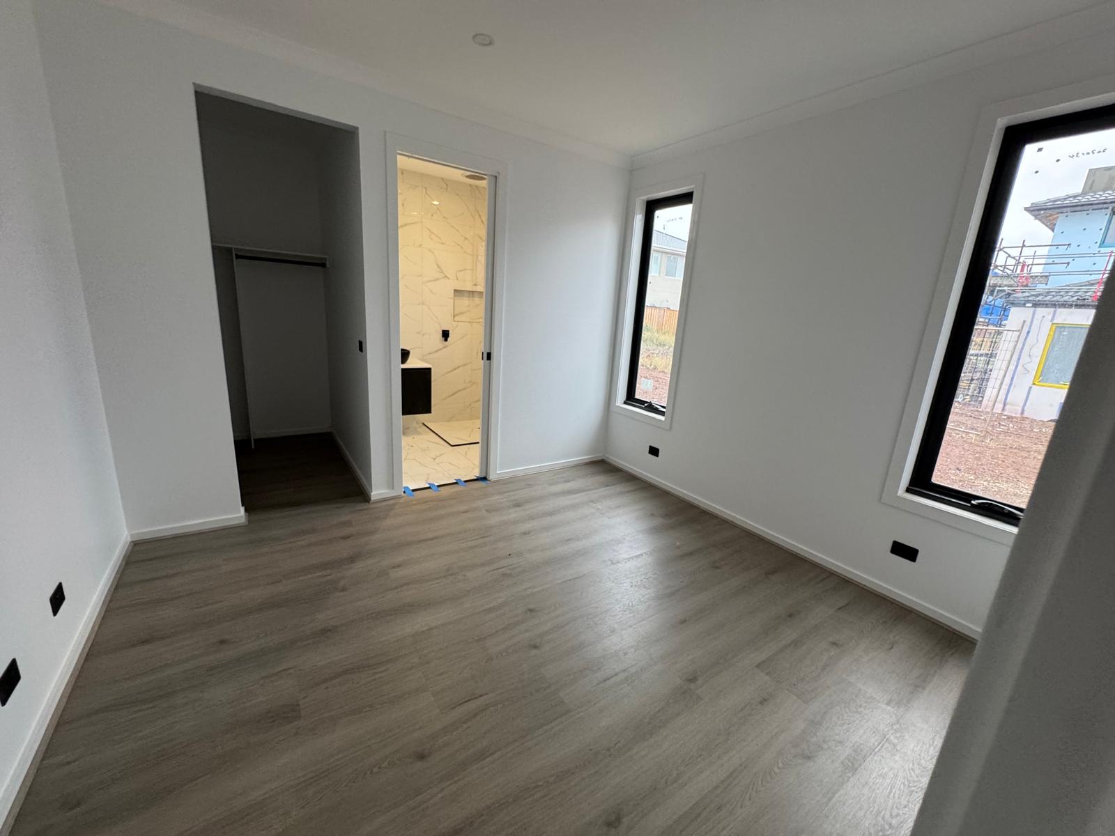 Brand New-Fraser Rise SIL House — Home image 6
