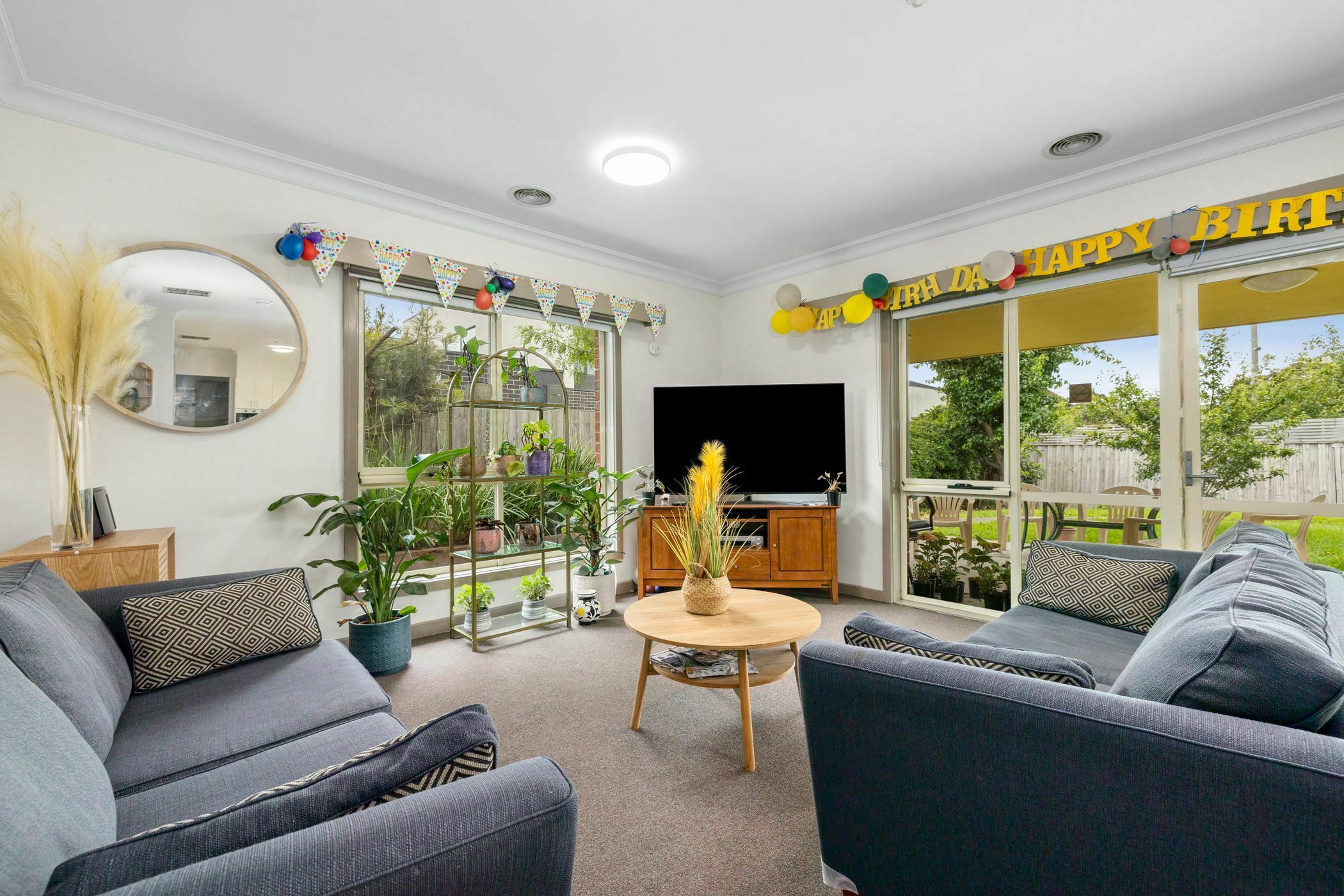 A quiet home close to public transport and the Preston market. — Home image 7
