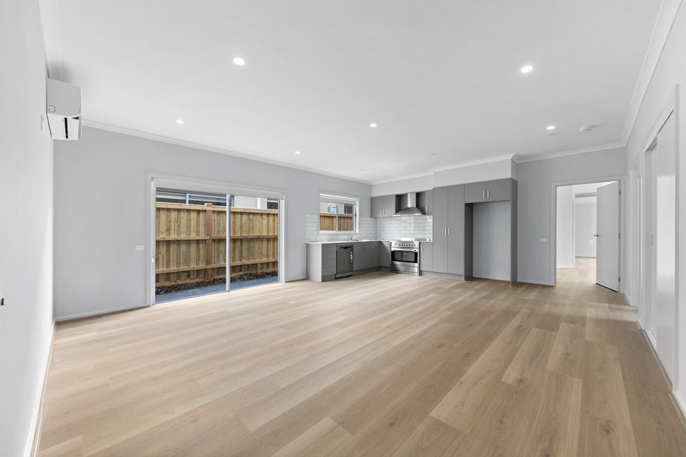 Super Robust SDA | Two Independent Spaces on One Title | OOA | Move-In Ready — Home image 3