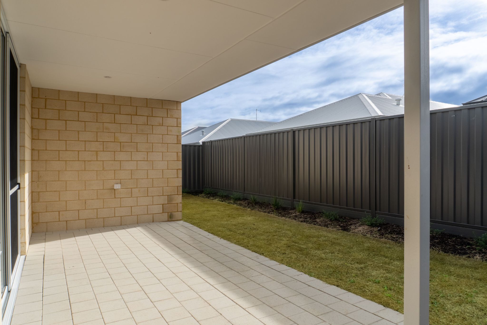 Brand New 3 bed HPS Property with OOA close to the beach — Home image 8