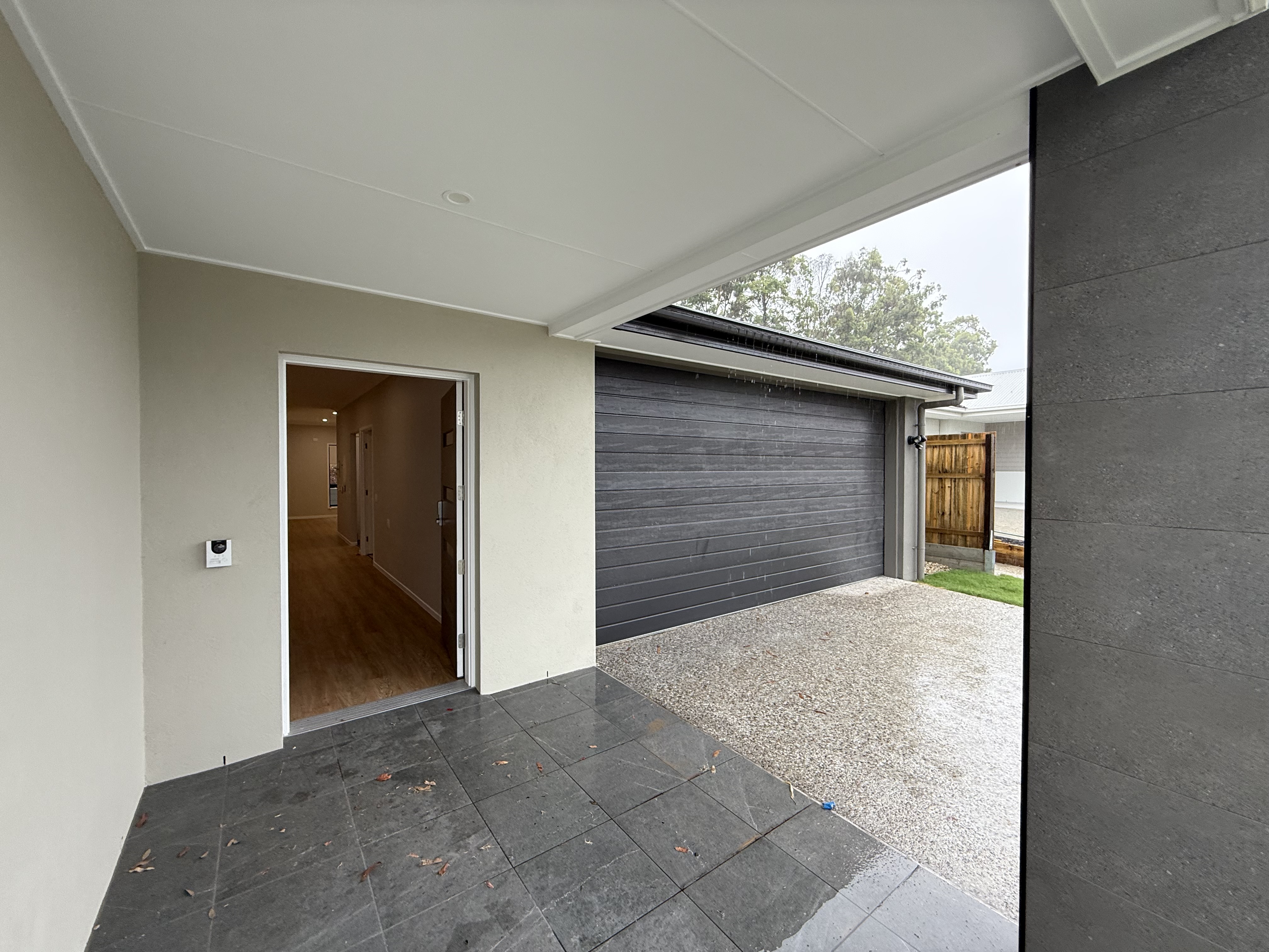Coomera — Home image 2
