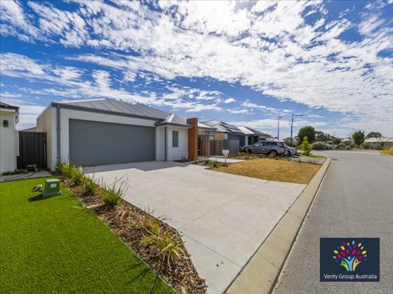 Stunning & Spacious High Physical Support Home in Piara Waters! — Home image 13