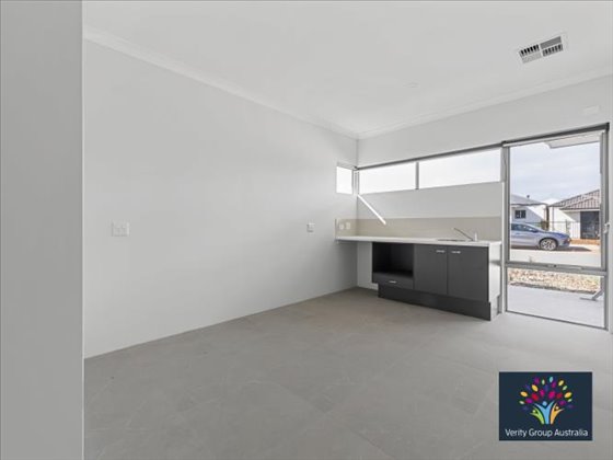 Stunning & Spacious High Physical Support Home in Piara Waters! — Home image 17
