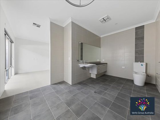 Stunning & Spacious High Physical Support Home in Piara Waters! — Home image 25