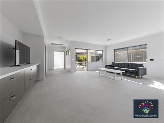 Stunning & Spacious High Physical Support Home in Piara Waters! — Home image 28