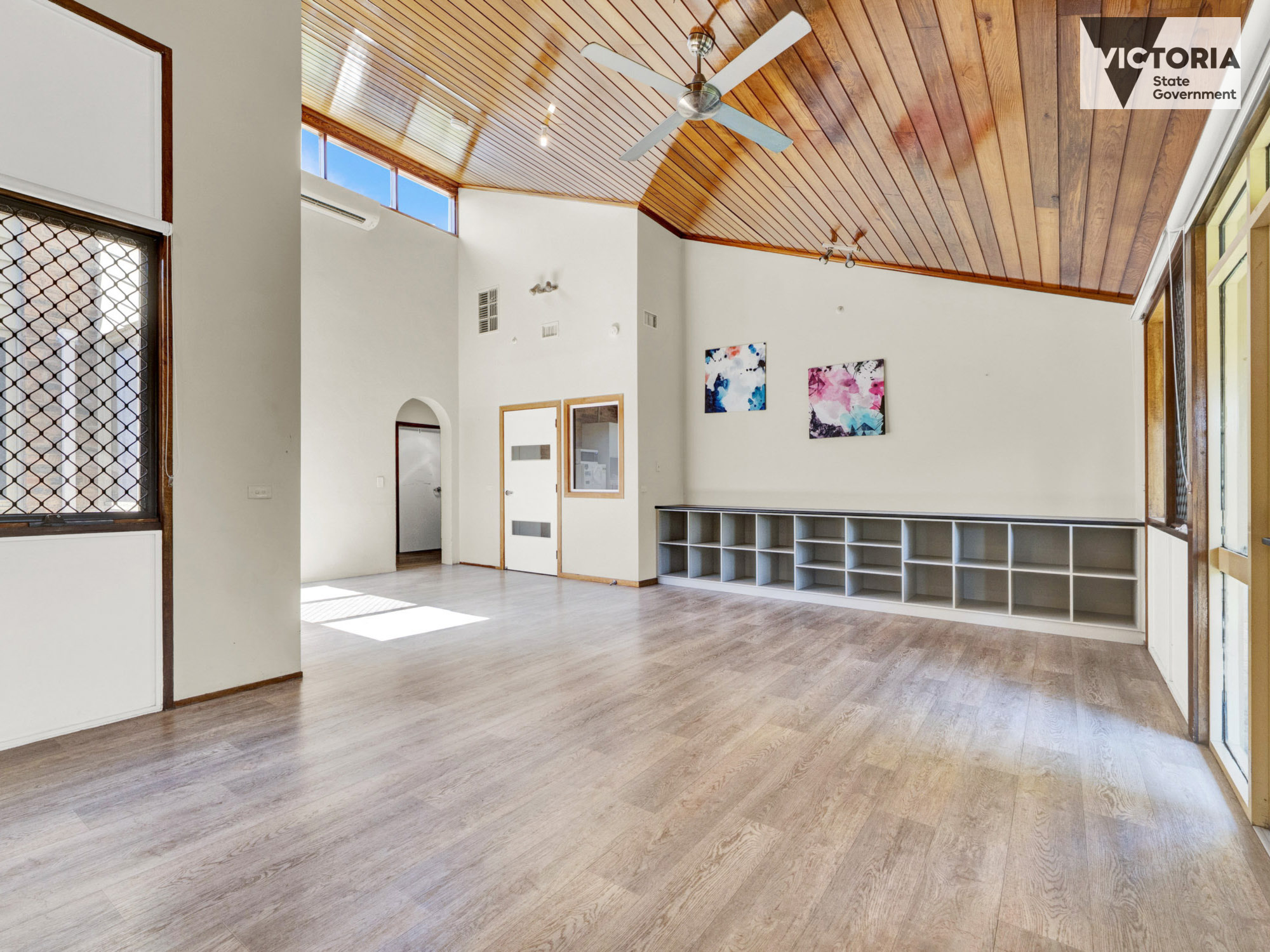 Robust home waits for you with room to move in this tranquil Traralgon setting — Home image 3