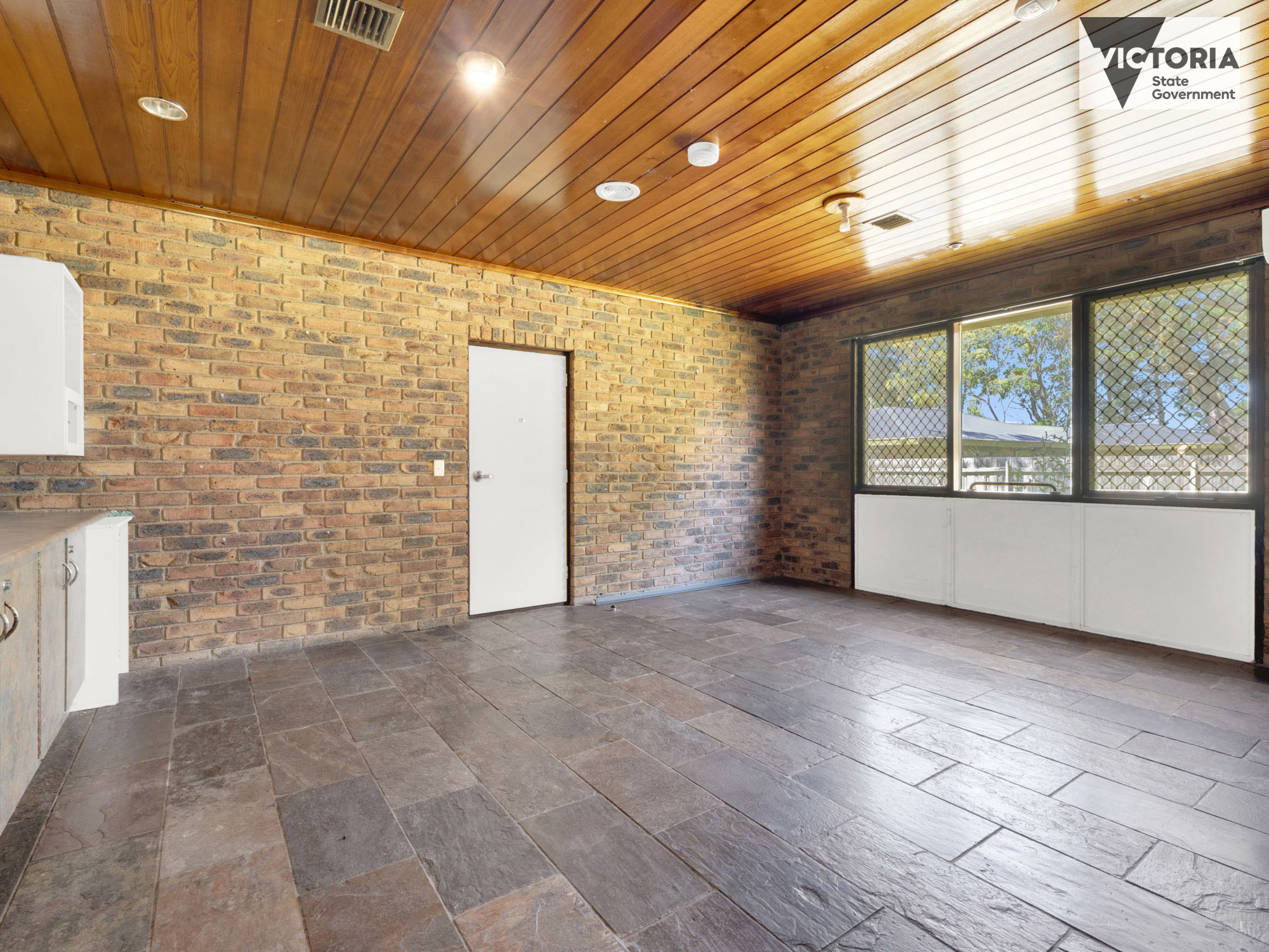 Robust home waits for you with room to move in this tranquil Traralgon setting — Home image 6