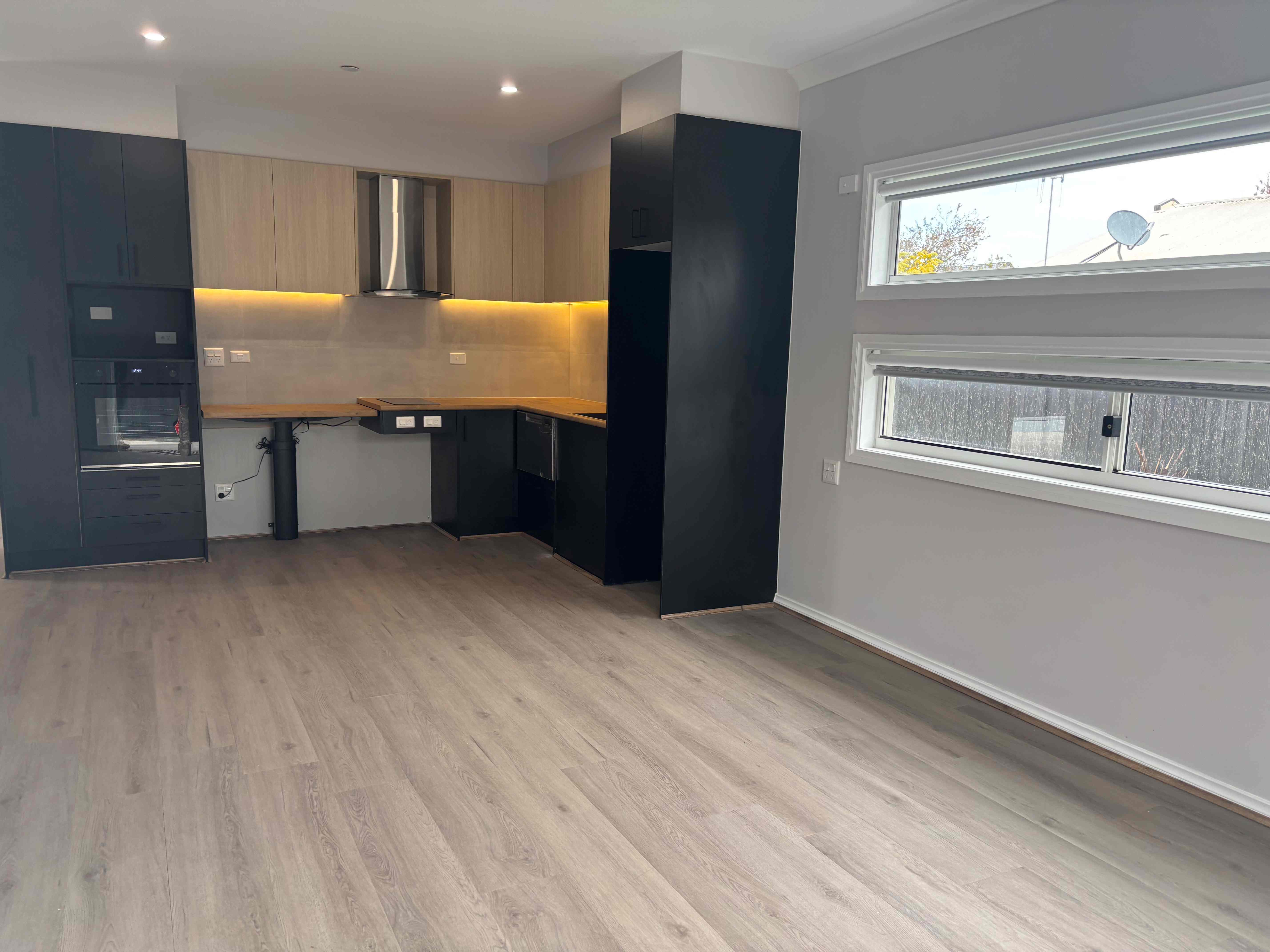 Medium Term Accommodation Available Now - Live Alone Unit — Floorplan 1