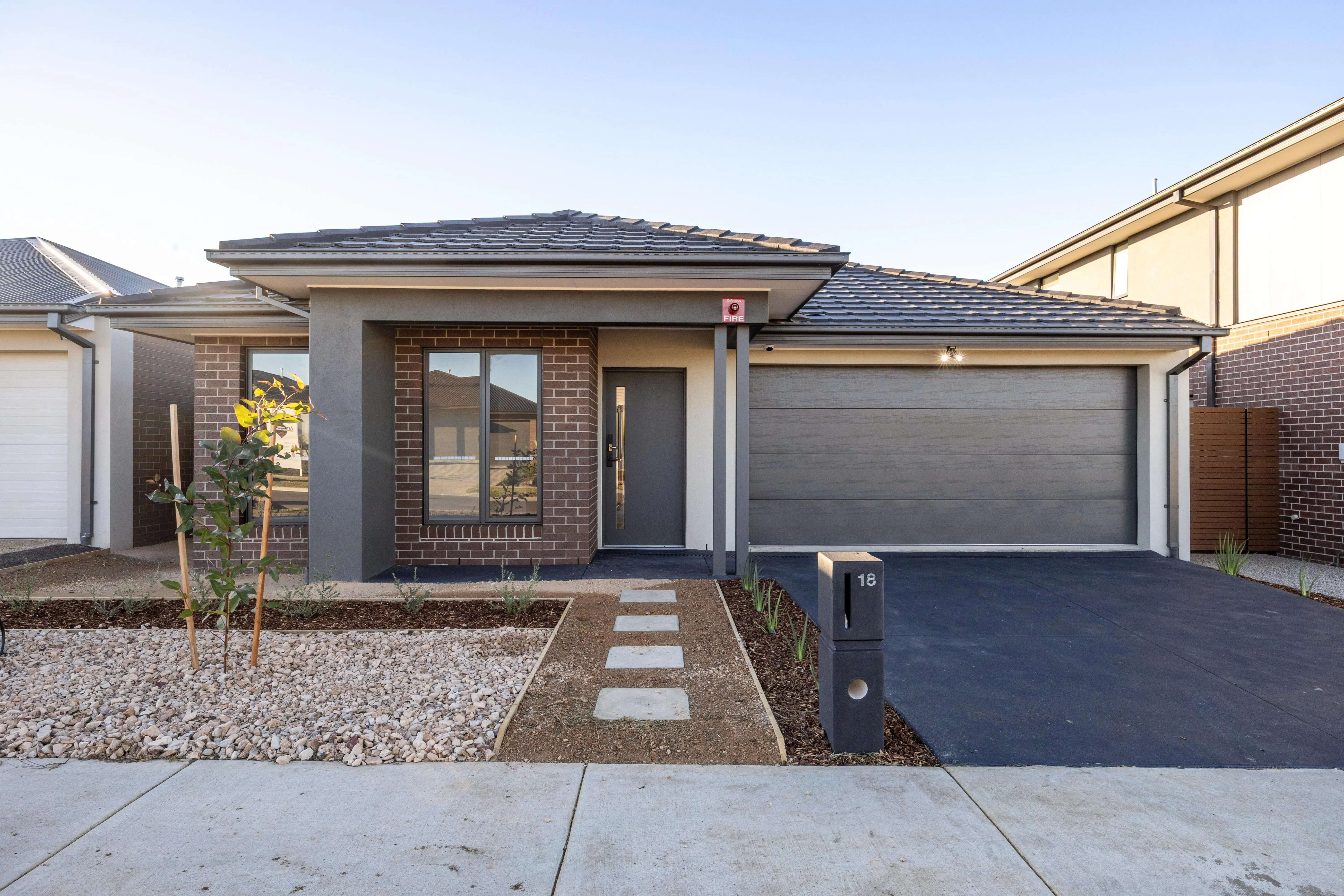 Holley Crescent, Armstrong Creek — Home image 2