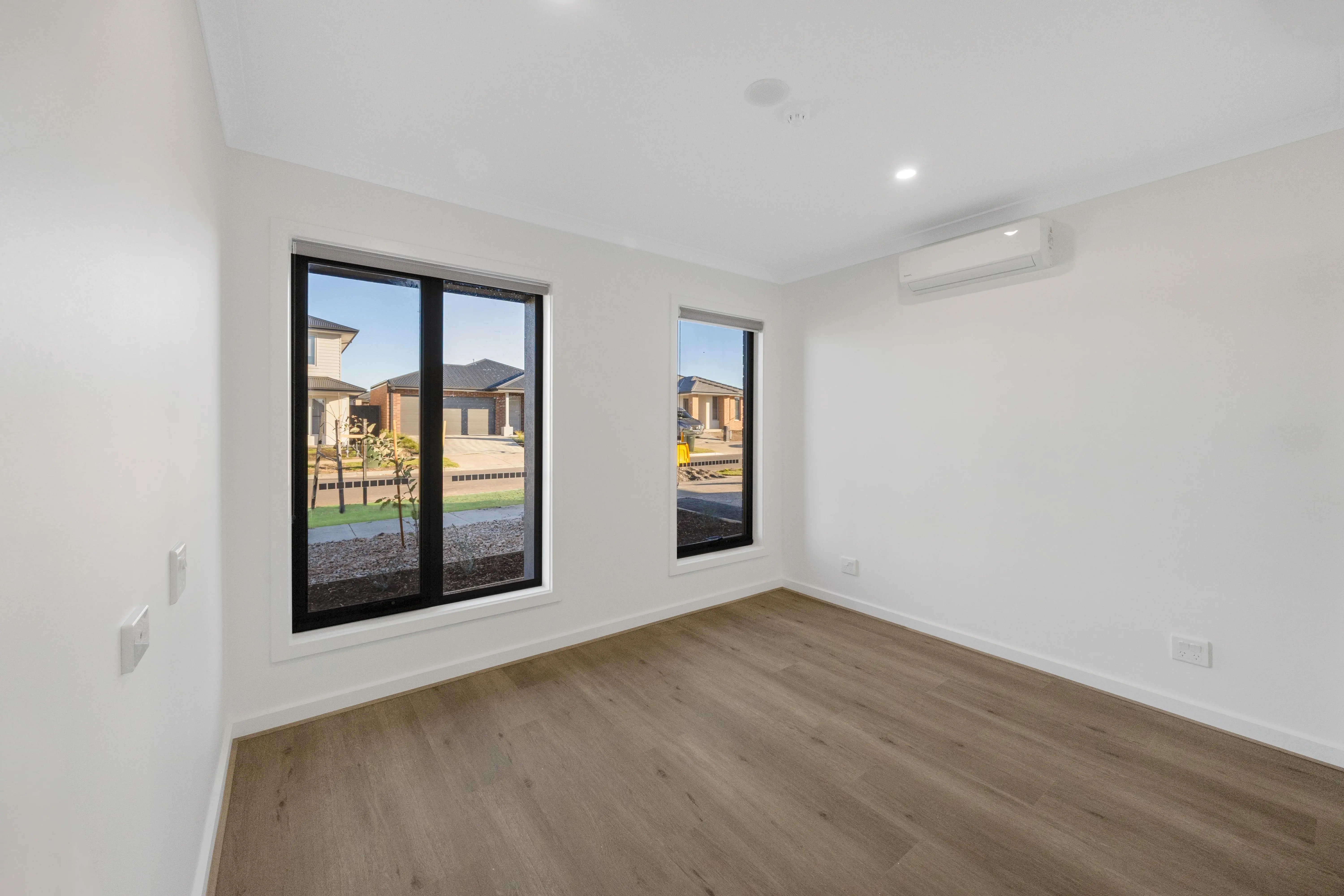 Holley Crescent, Armstrong Creek — Home image 3