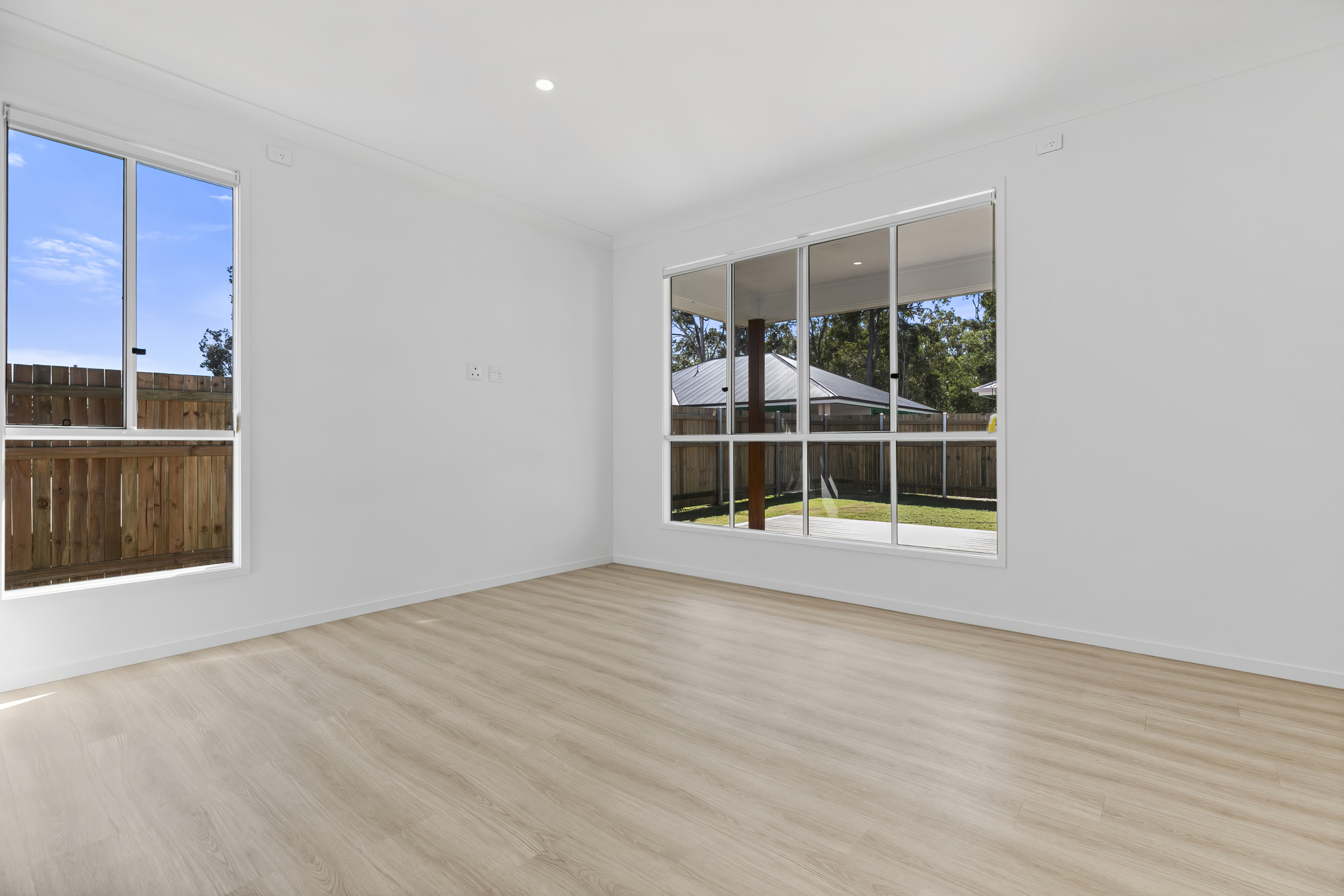 BURRUM HEADS, FRASER COAST QLD – HIGH PHYSICAL SUPPORT HOUSE — Home image 2
