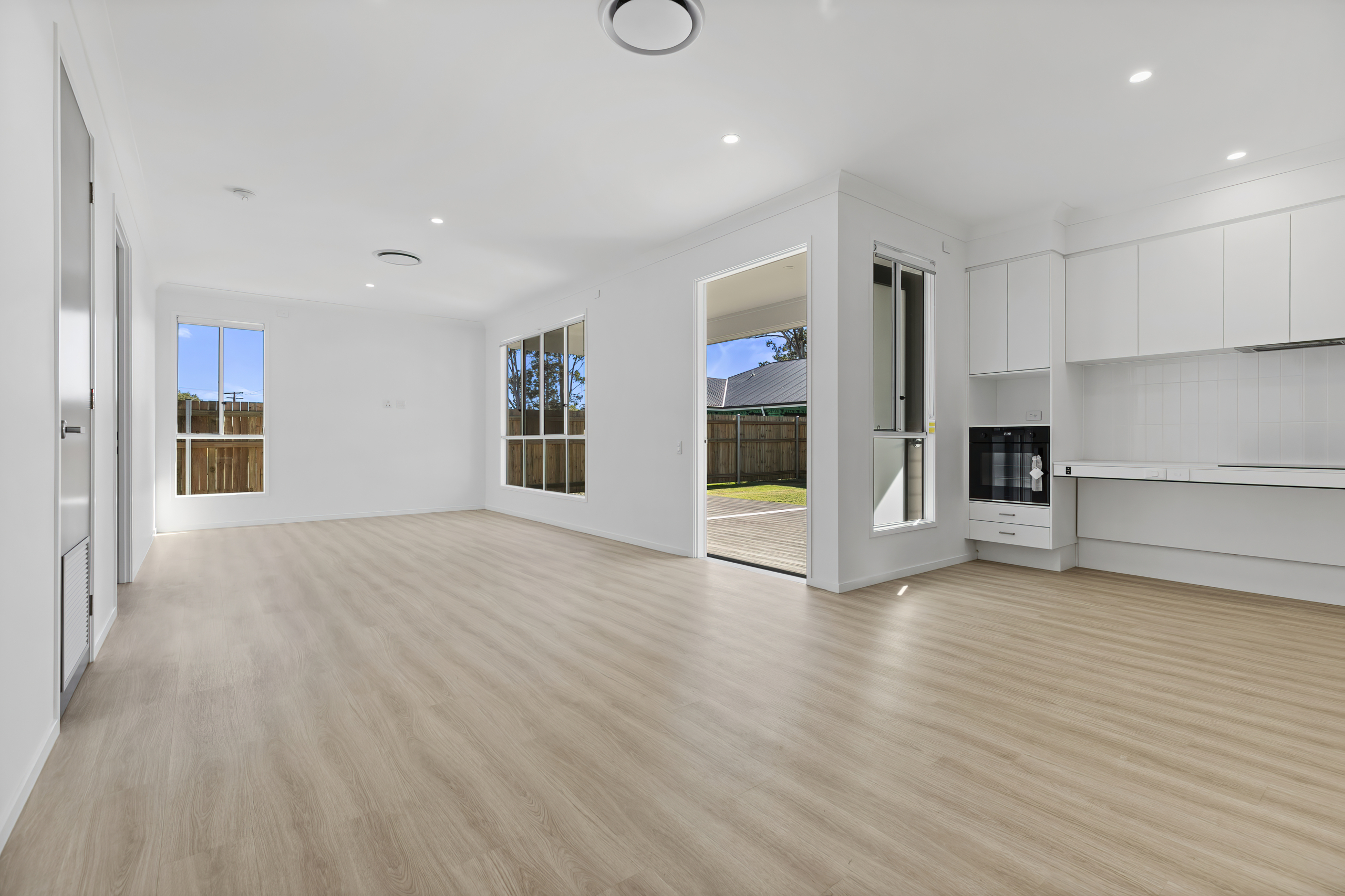BURRUM HEADS, FRASER COAST QLD – HIGH PHYSICAL SUPPORT HOUSE — Home image 5