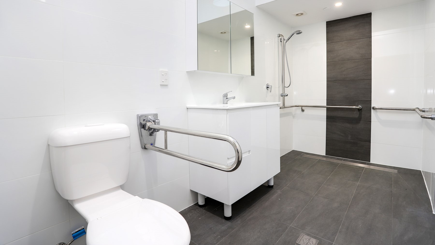 SDA home with swimming pool and water views in Kogarah Bay — Home image 6