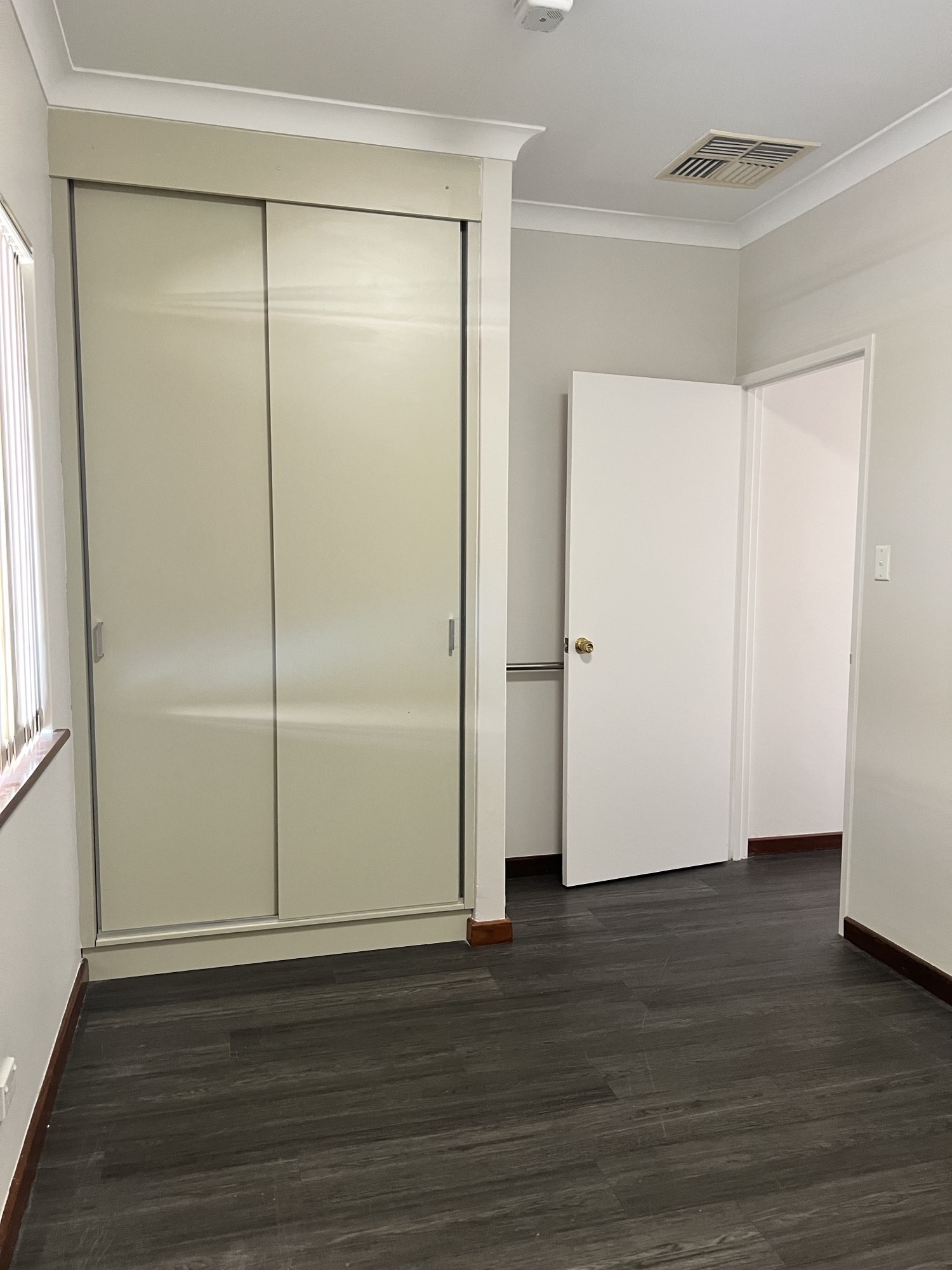 High Wycombe Spacious Style — Home image 2