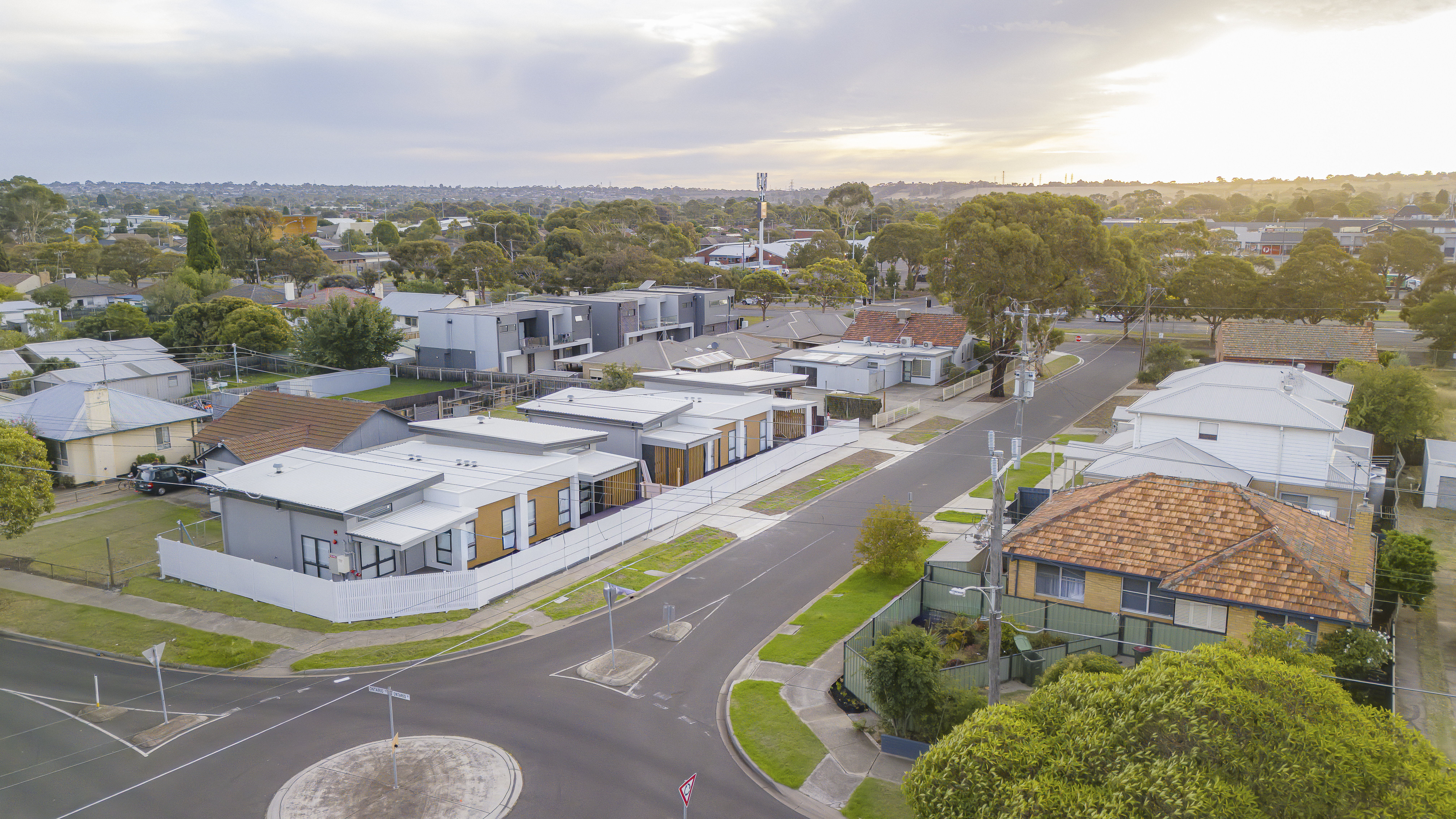 Side By Side, High Physical Support House, Corio — Home image 2