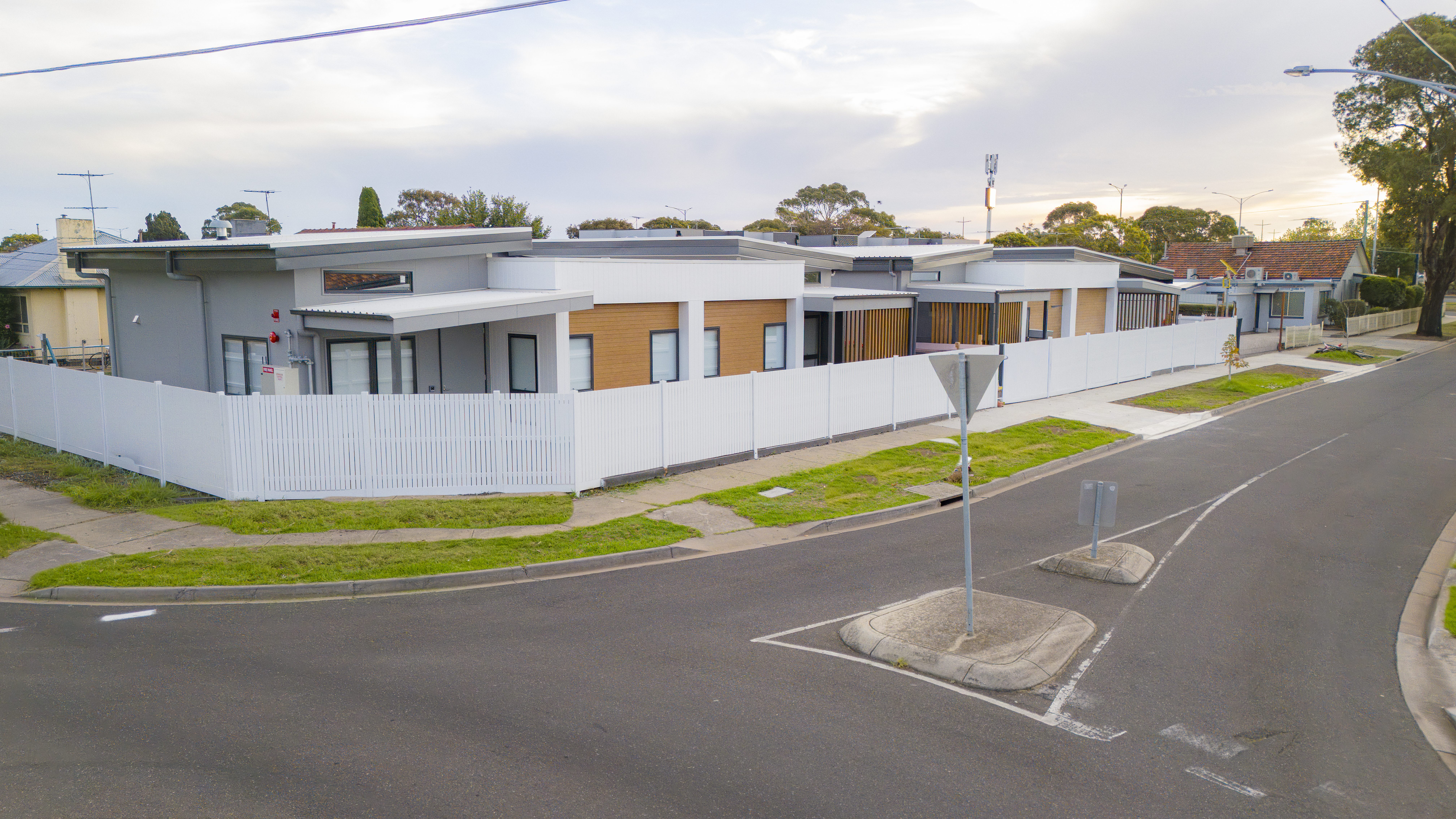 Side By Side, High Physical Support House, Corio — Home image 3