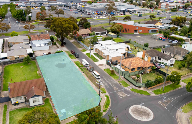Side By Side, High Physical Support House, Corio — Home image 4