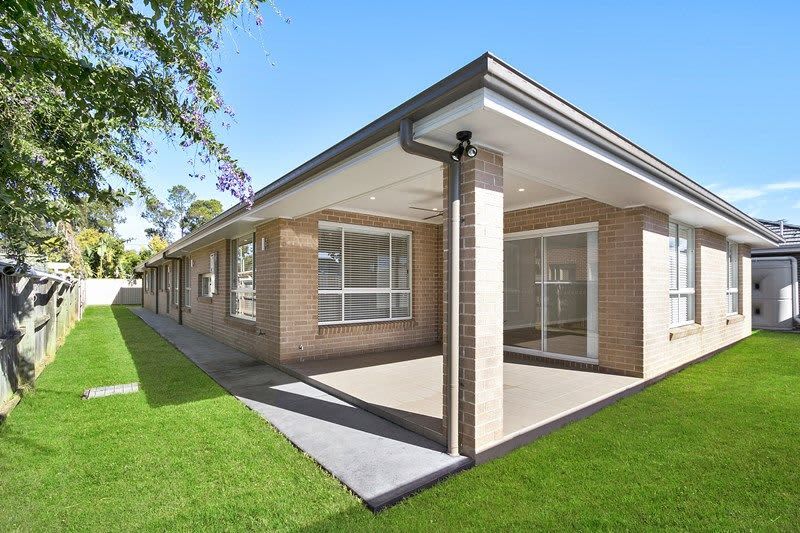 Modern, spacious 4-bedroom Home — Home image 2
