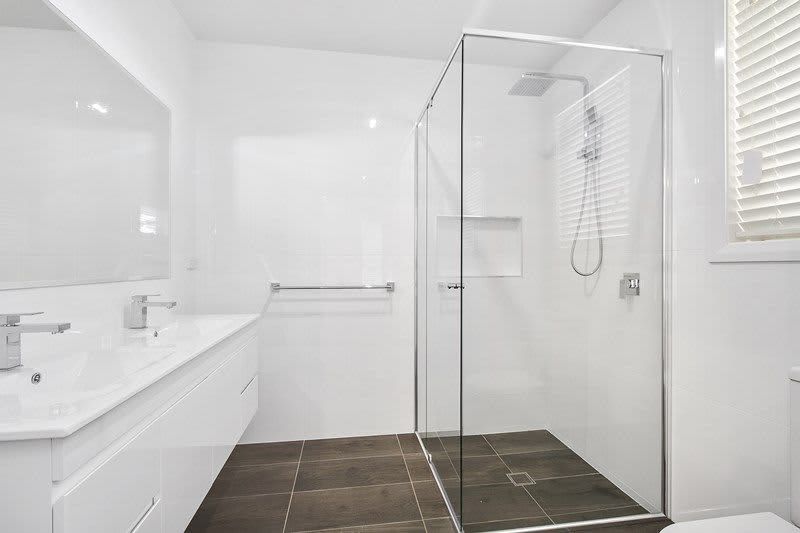 Modern, spacious 4-bedroom Home — Home image 4