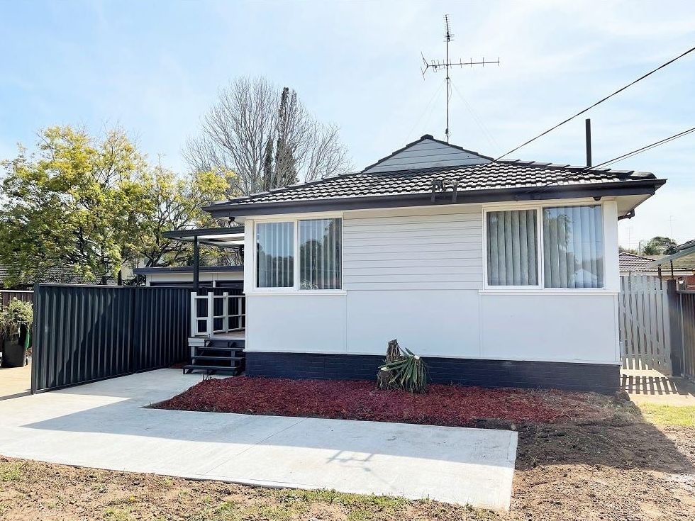 SIL Home in South Penrith — Home image 6