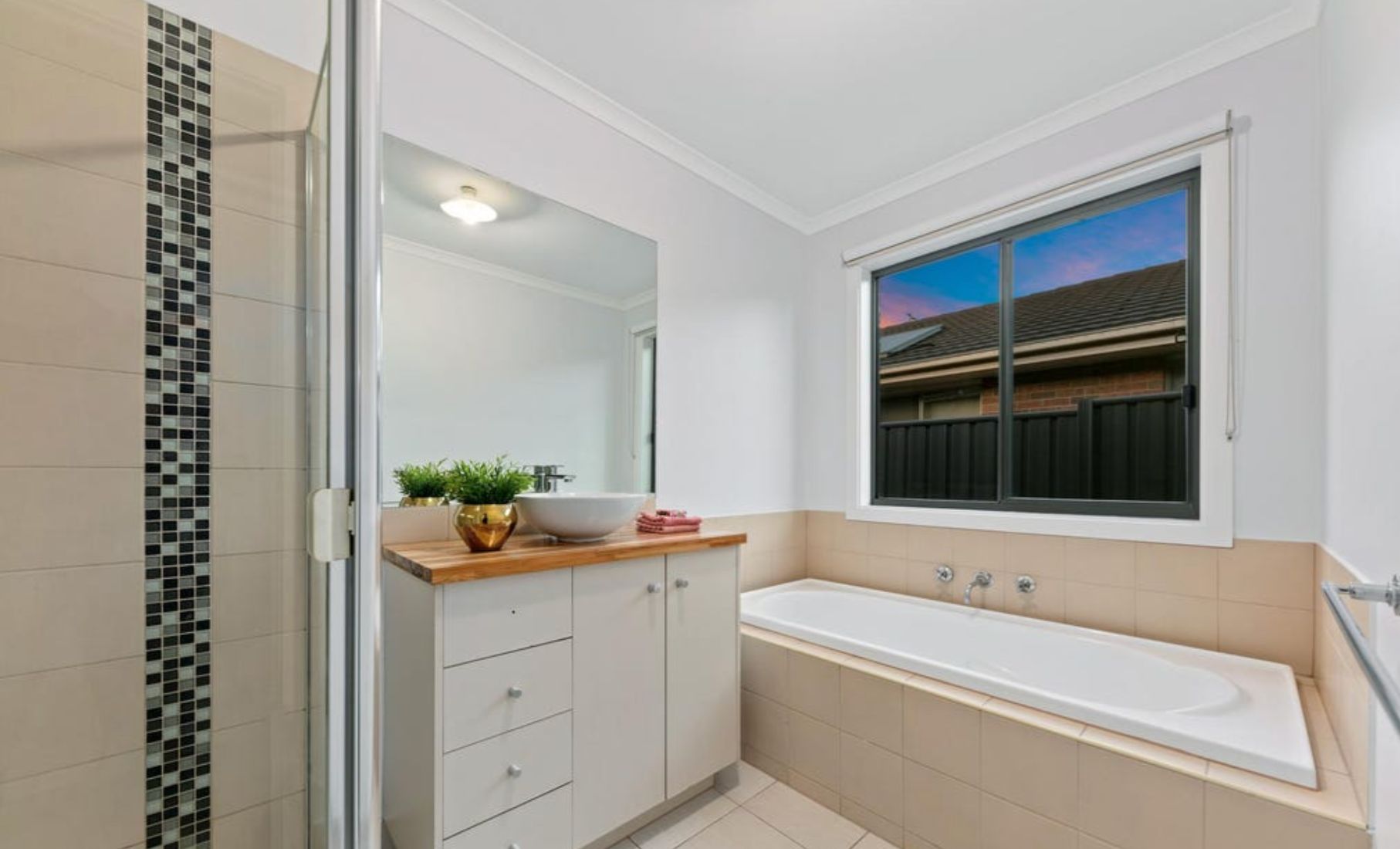 Spacious & Sun-Drenched Melbourne Oasis! — Home image 9
