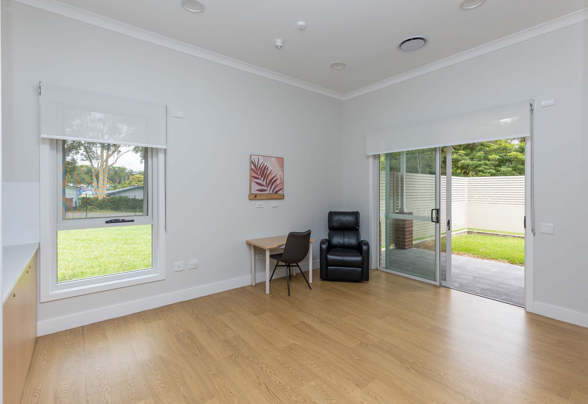 Discover tranquil living in the lakeside suburb of Bonnells Bay — Home image 2