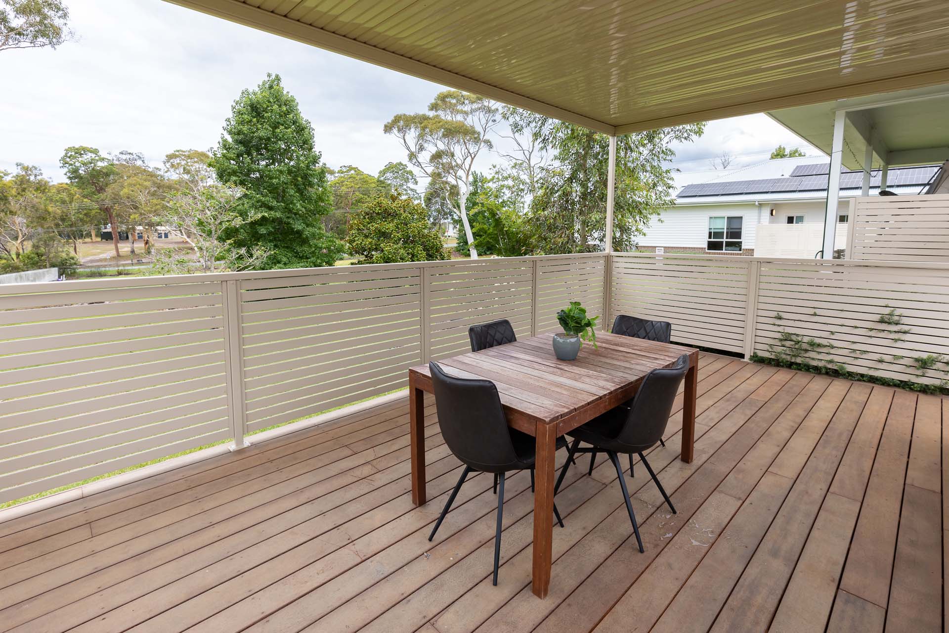 Discover tranquil living in the lakeside suburb of Bonnells Bay — Home image 7