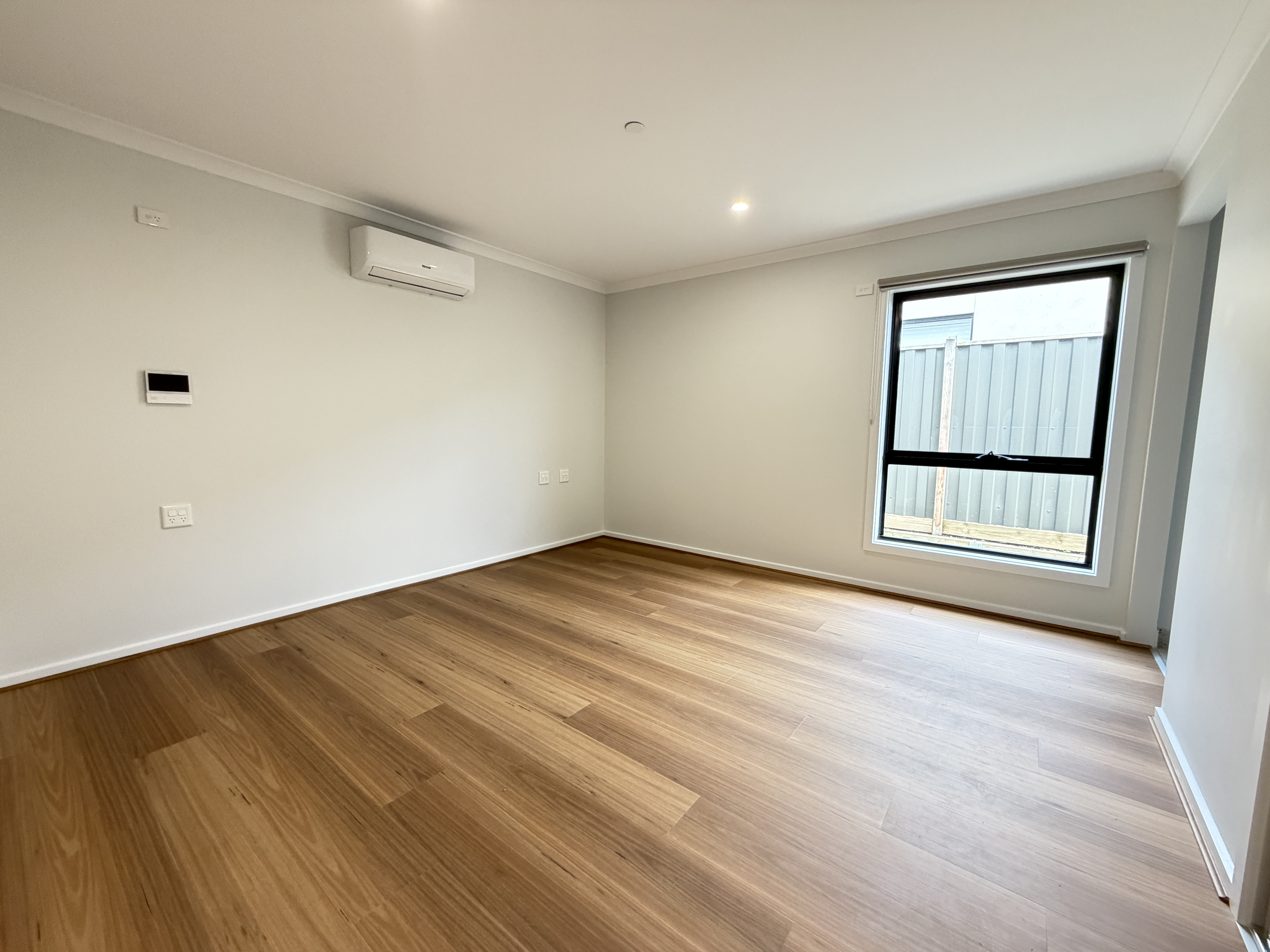 Modern, Accessible Living in Clyde – 2 Bedroom + OOA High Physical Support Home — Home image 9