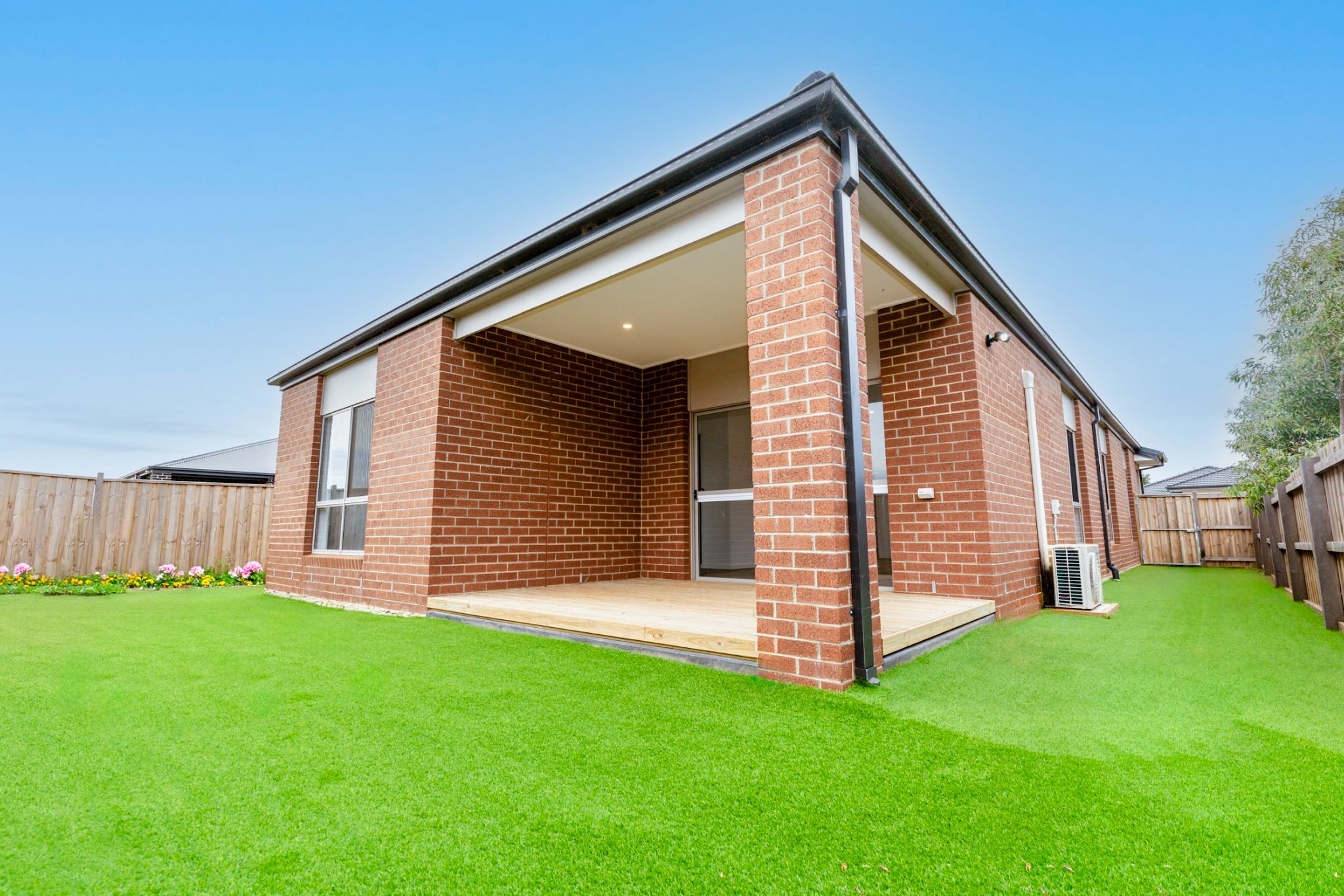 New Improved Liveability  SDA Home With OAA - Move In Now! — Home image 2