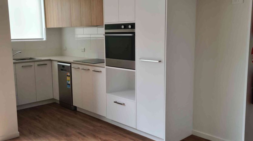Modern fully-accessible one-bedroom apartment in SIL supported Vertical Village — Home image 5
